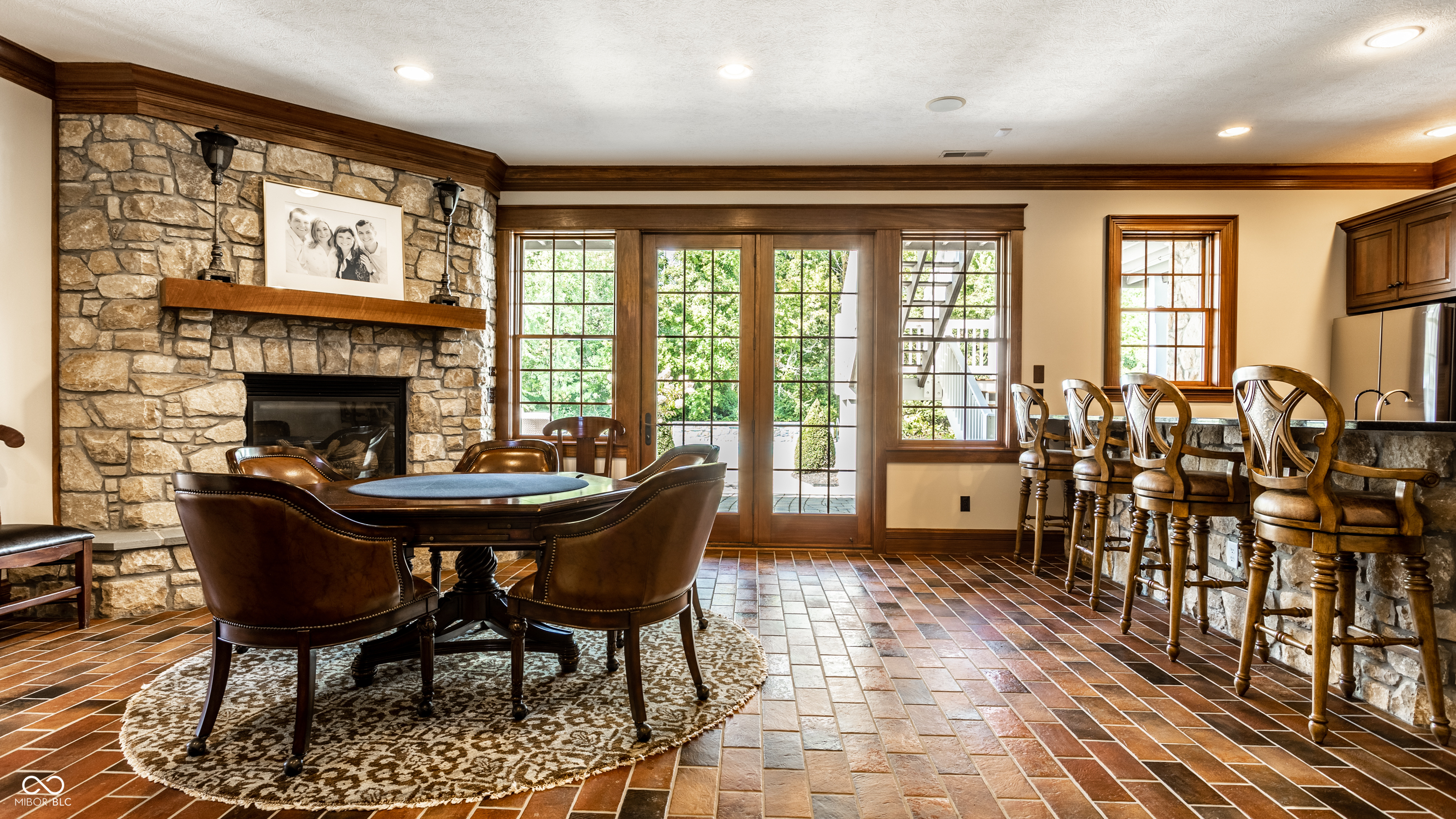 9162 Pleasant View Lane