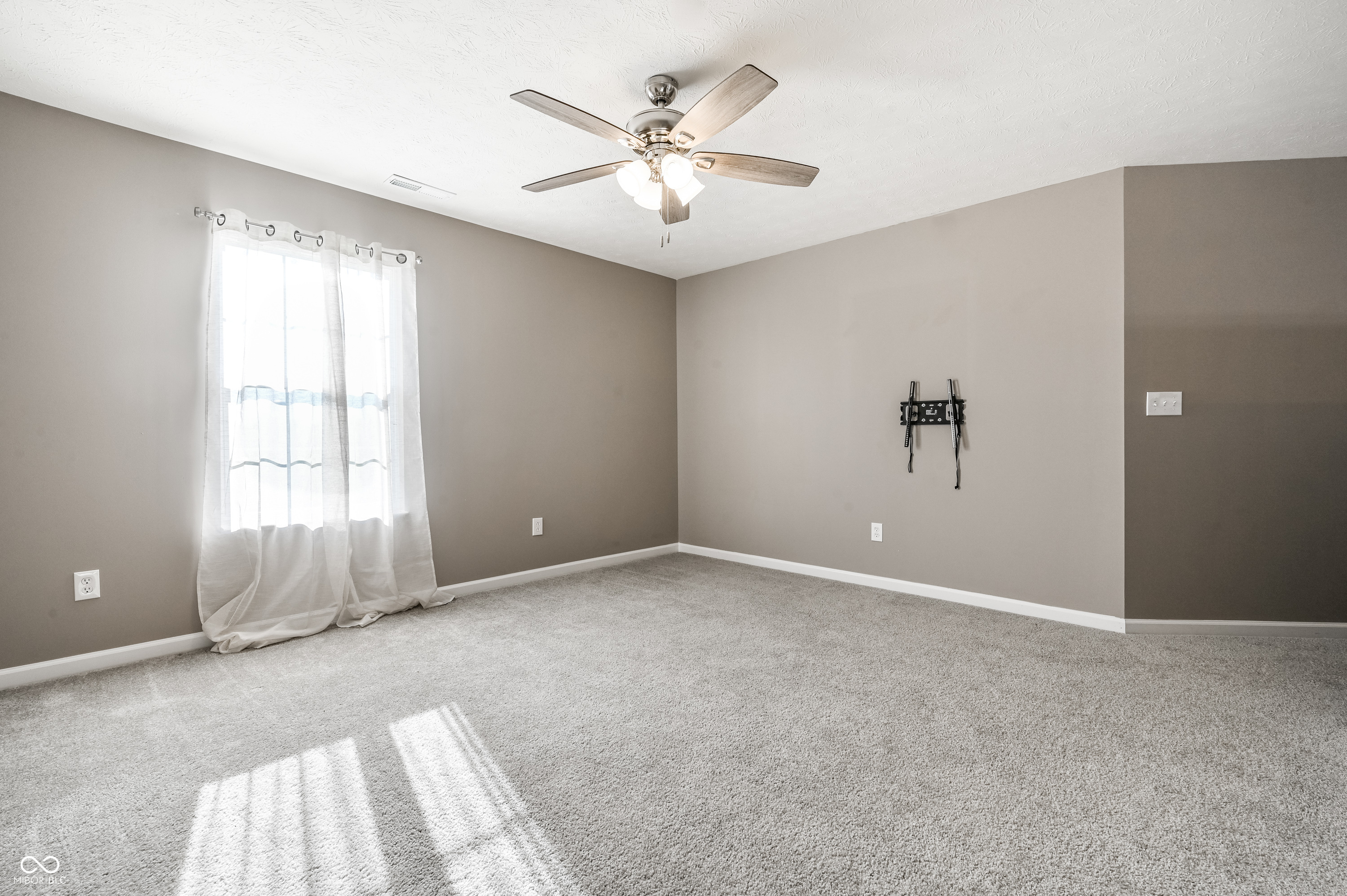 5171 Tanglewood Lane