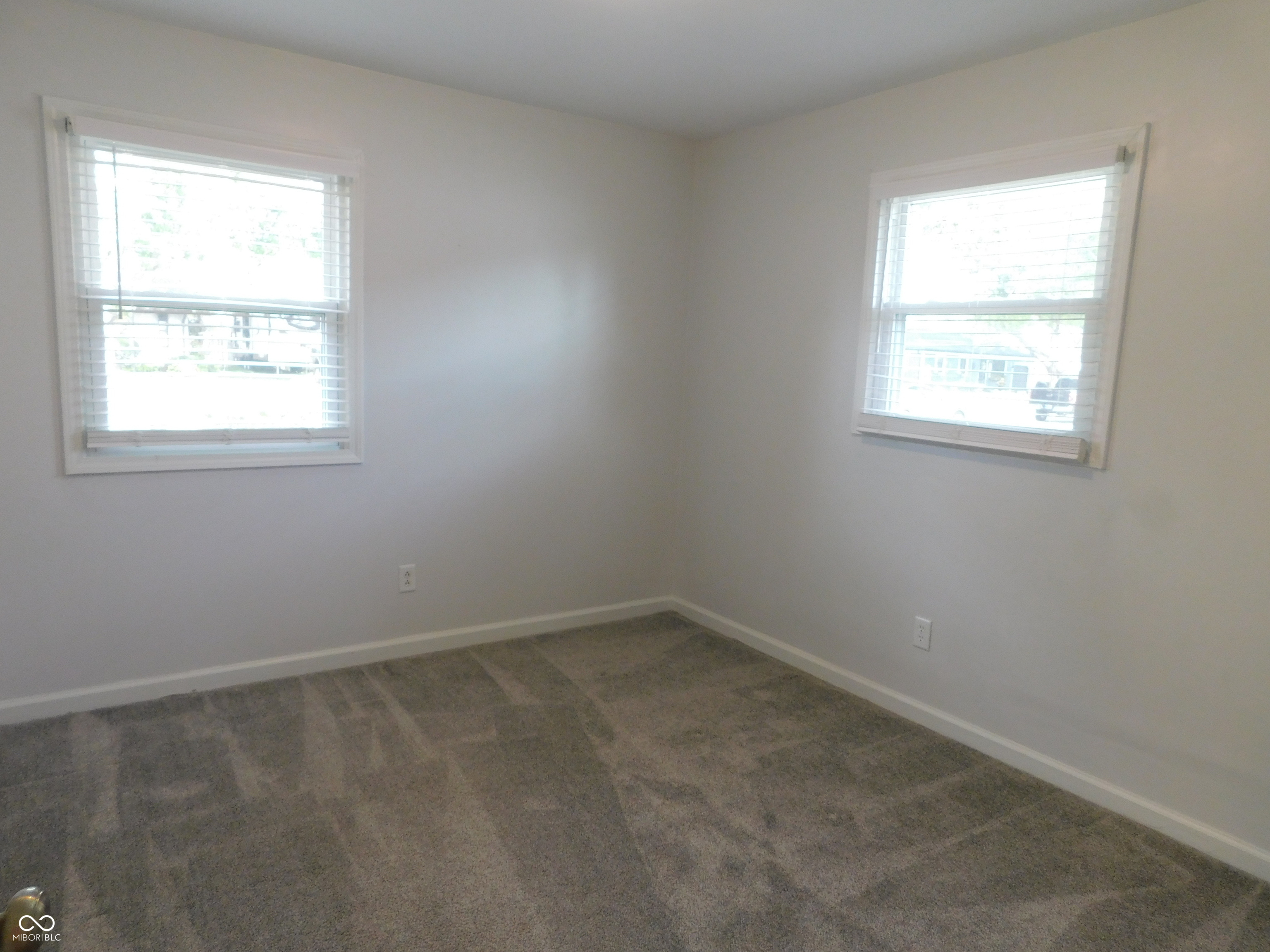 1309 N Woodward Street