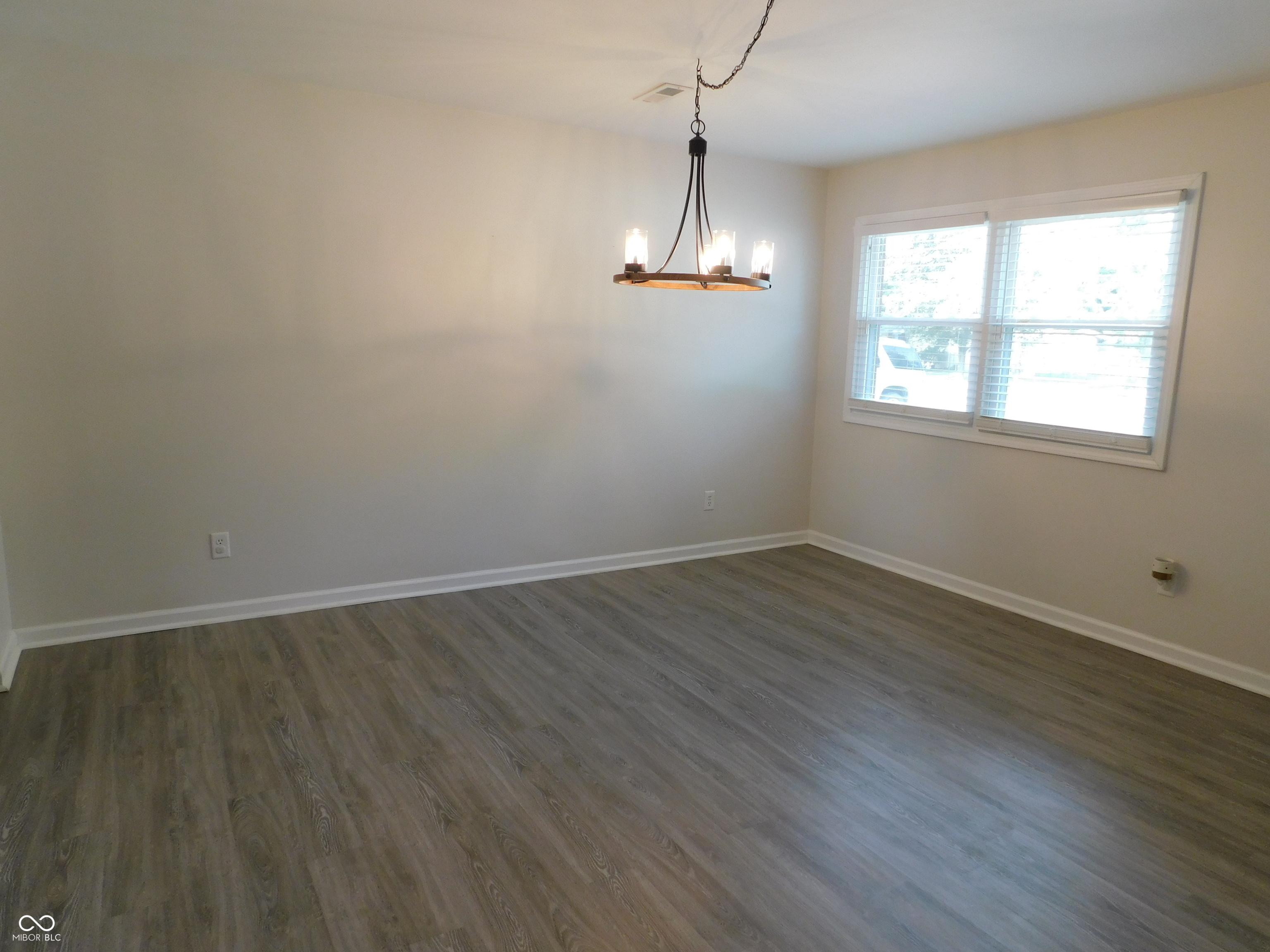 1309 N Woodward Street