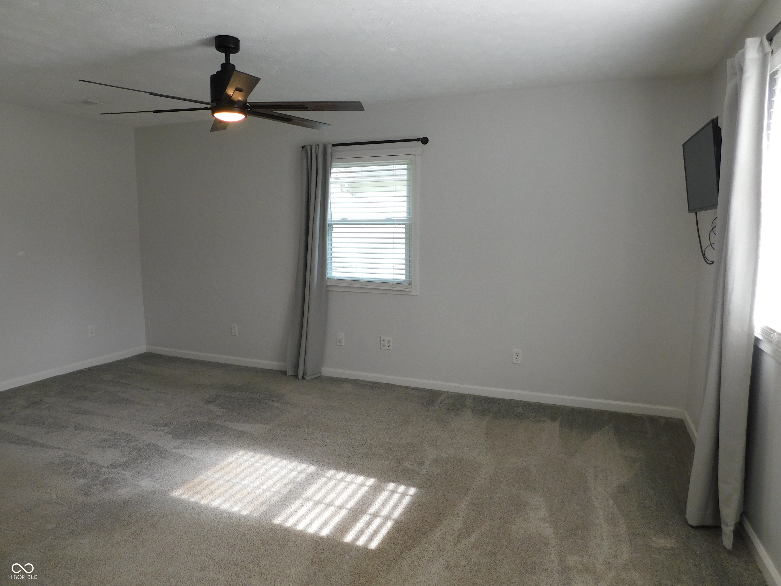 1309 N Woodward Street