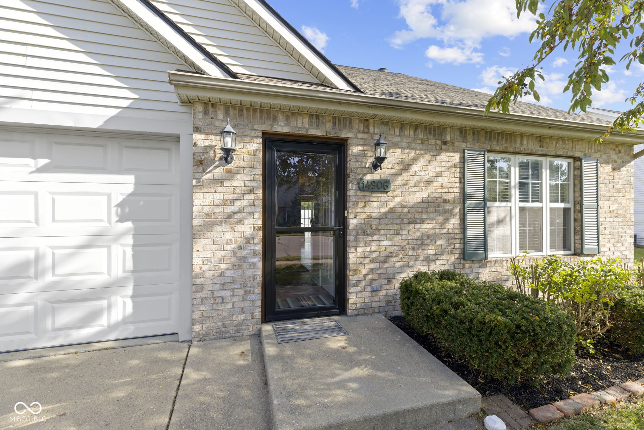 14906 Mia Drive