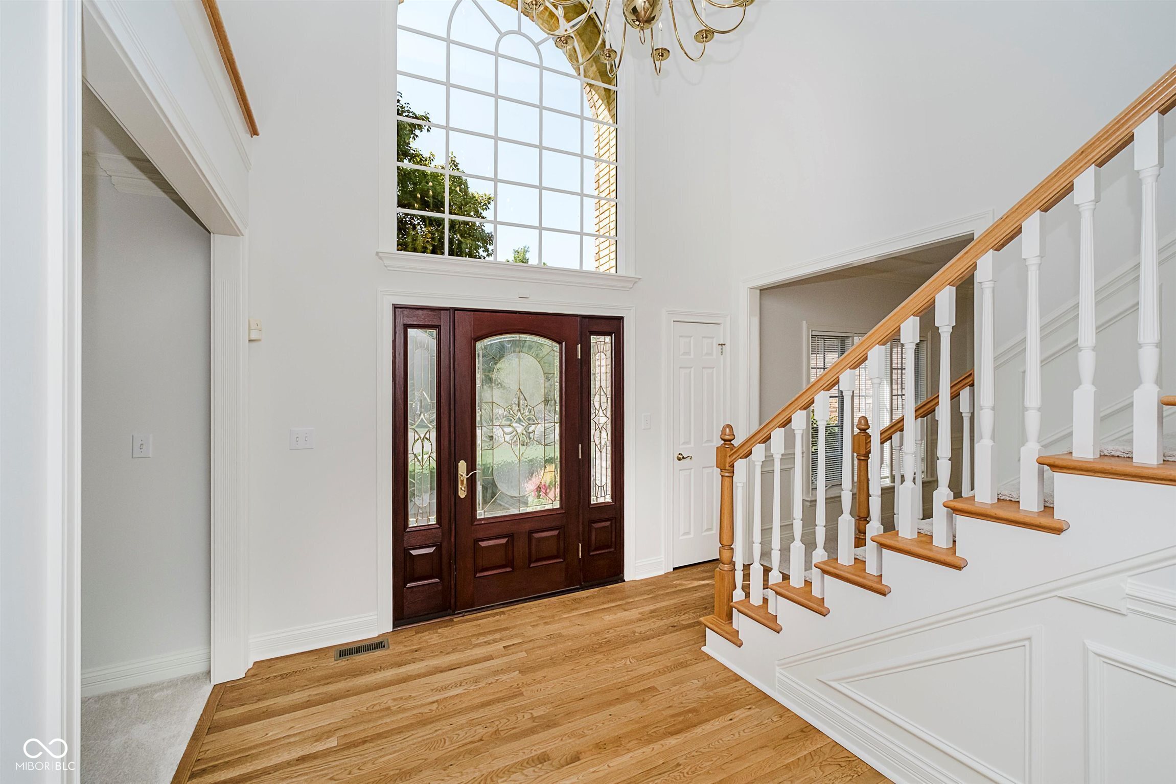 4827 Woods Edge Drive