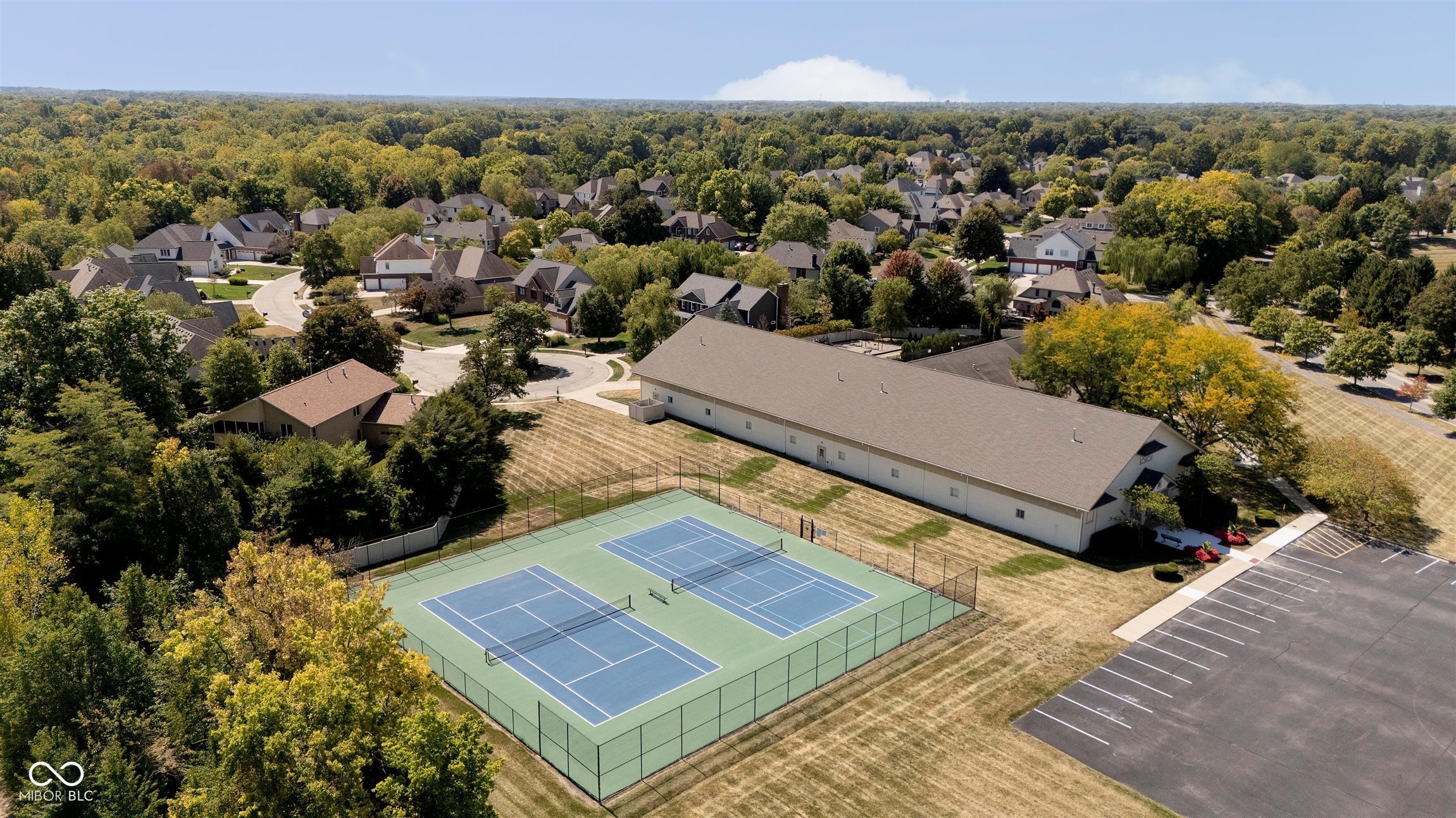 4827 Woods Edge Drive