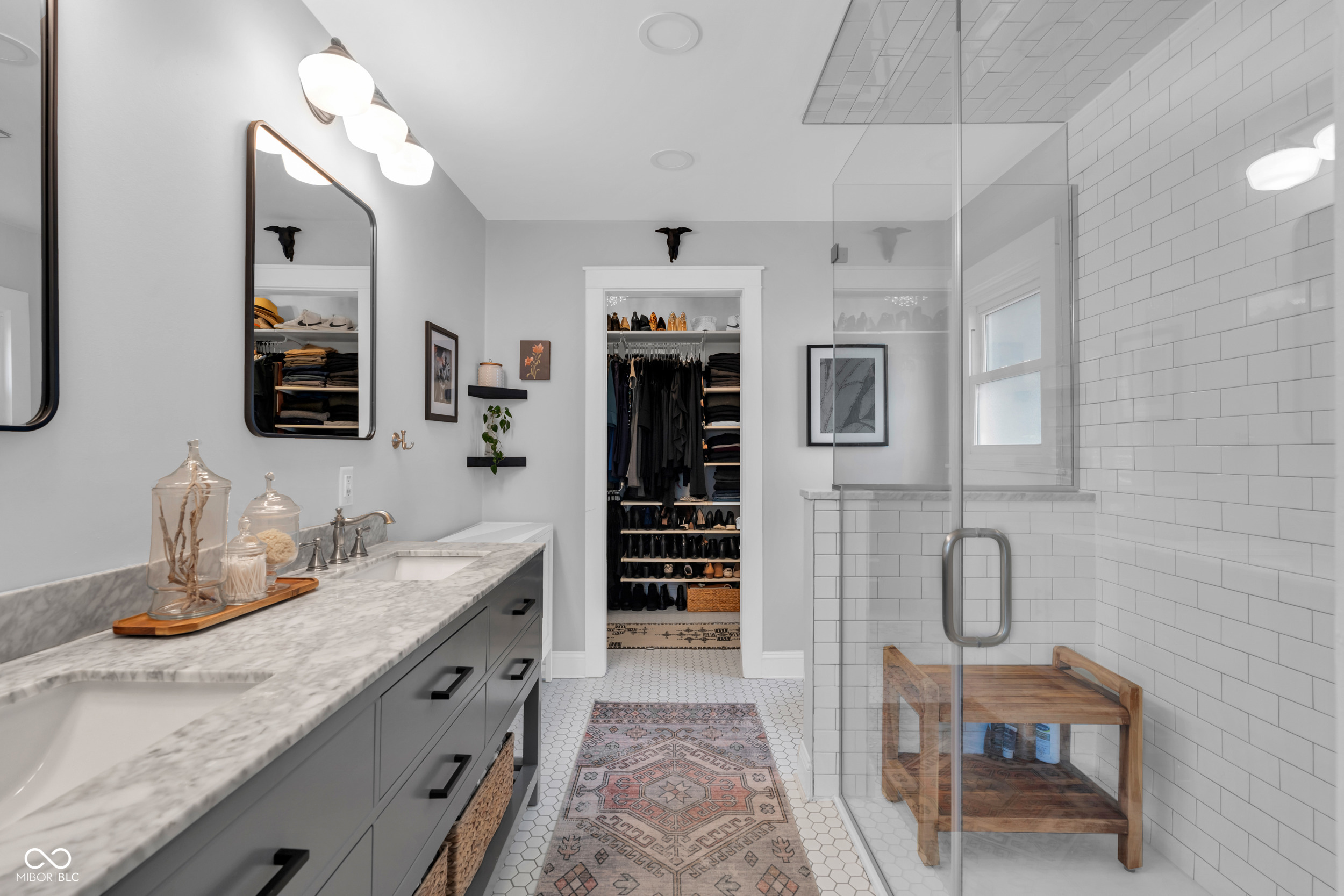 4721 Winthrop Avenue