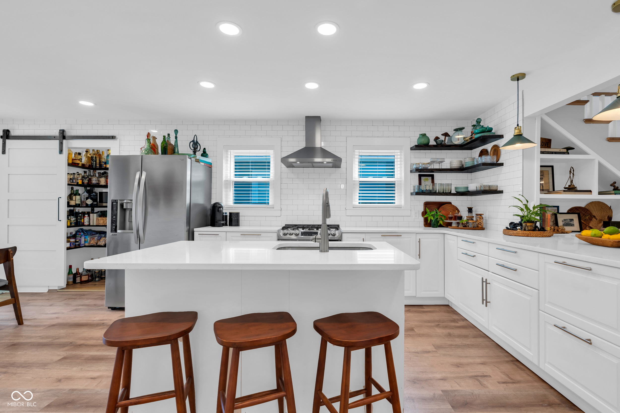 4721 Winthrop Avenue