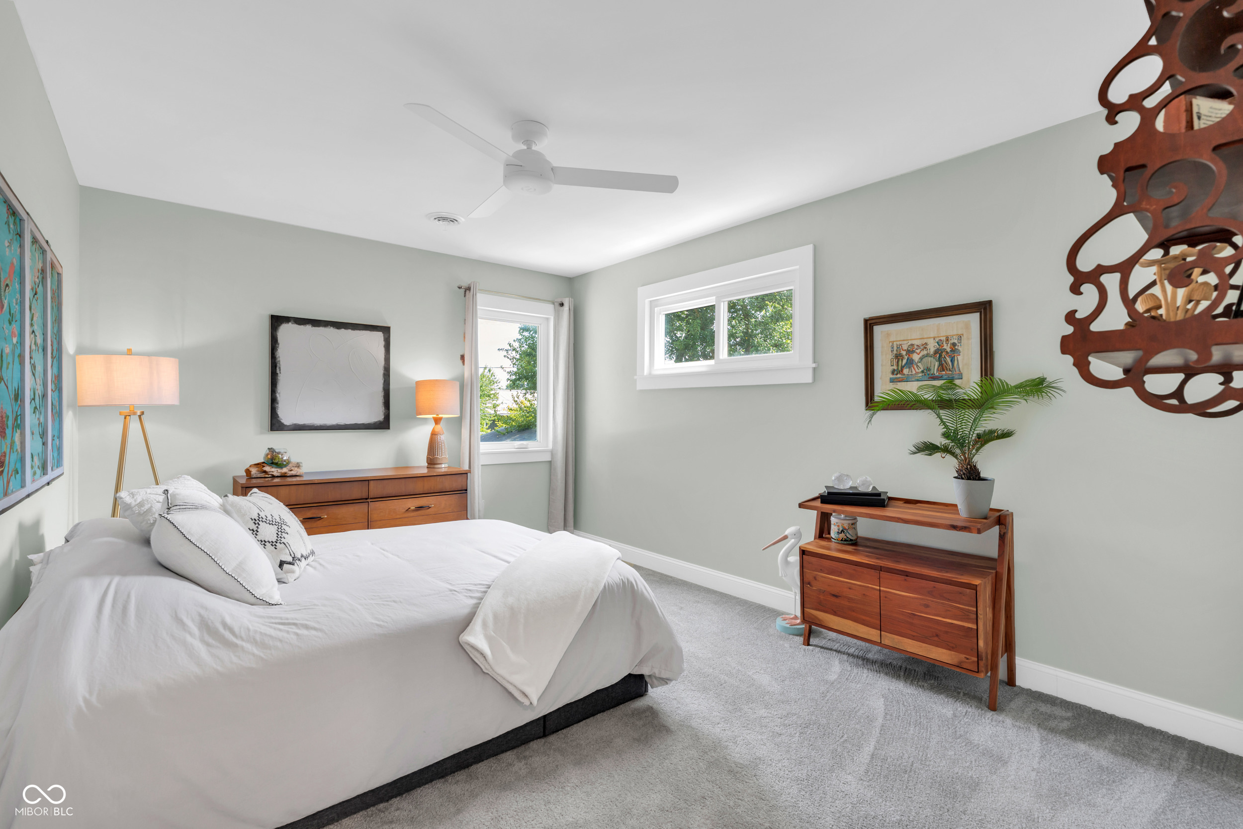 4721 Winthrop Avenue