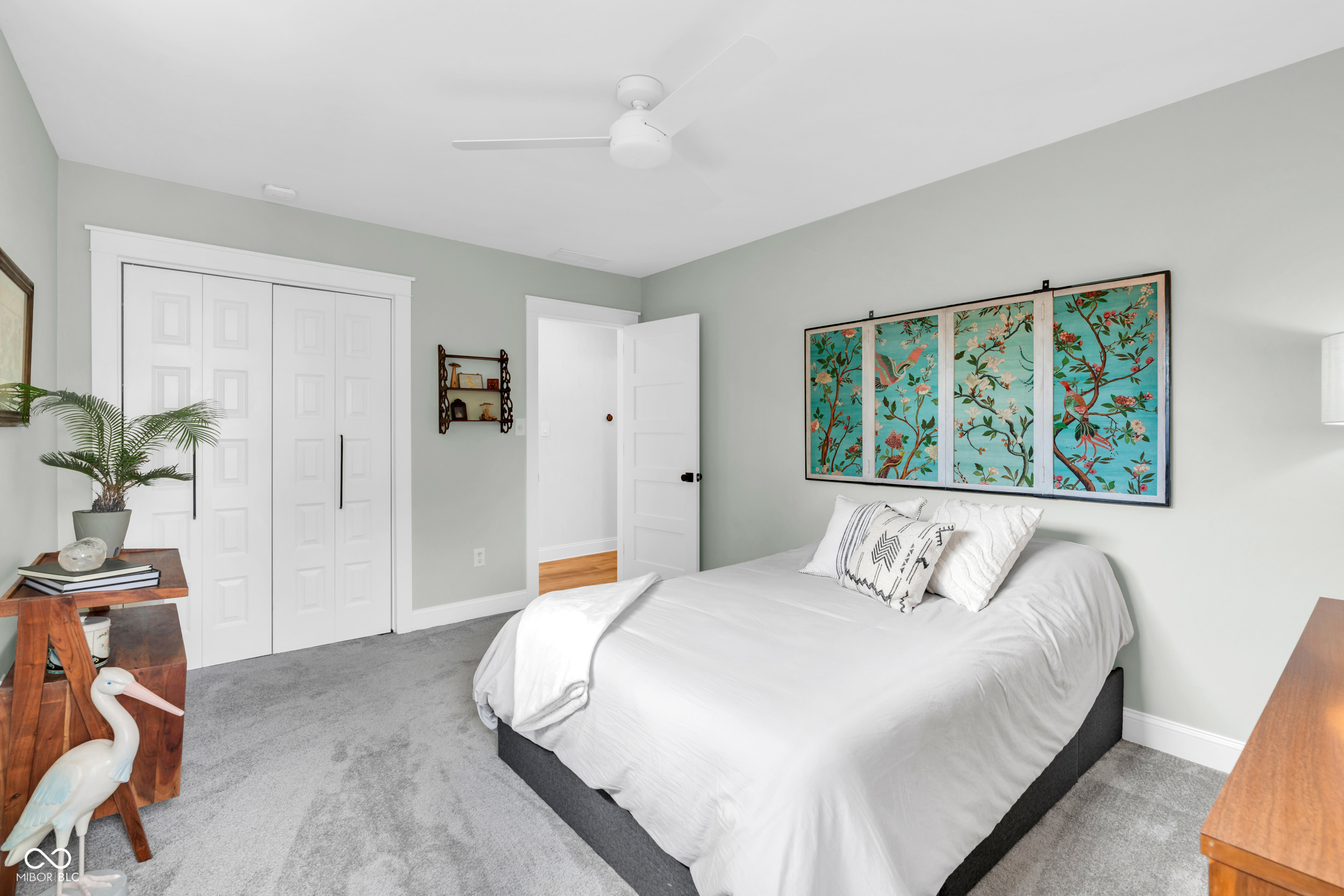 4721 Winthrop Avenue