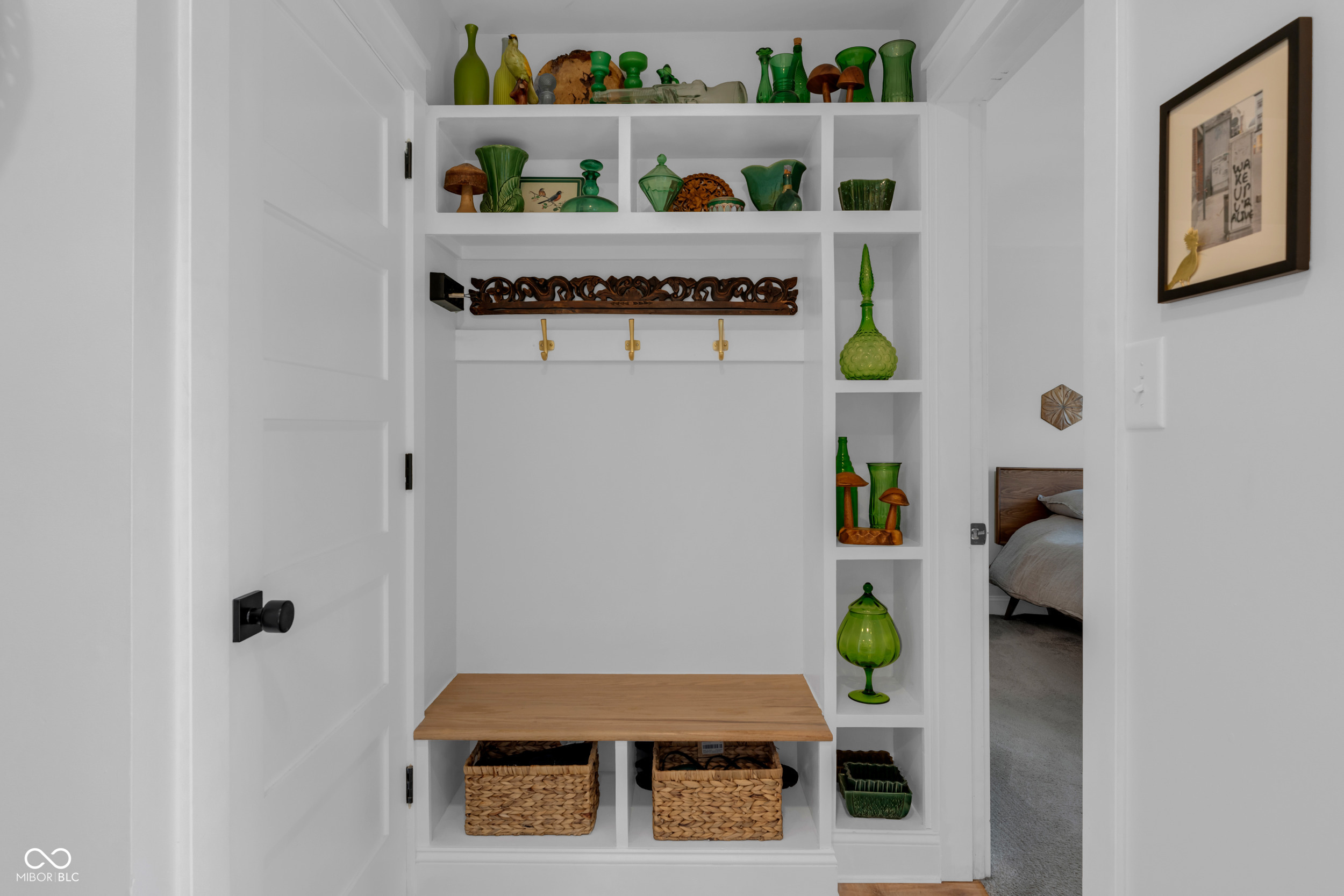 4721 Winthrop Avenue