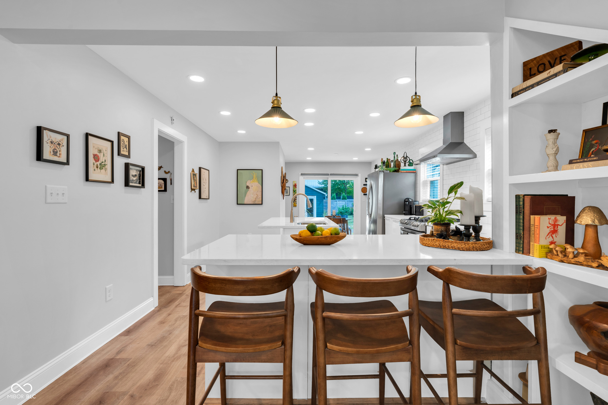 4721 Winthrop Avenue