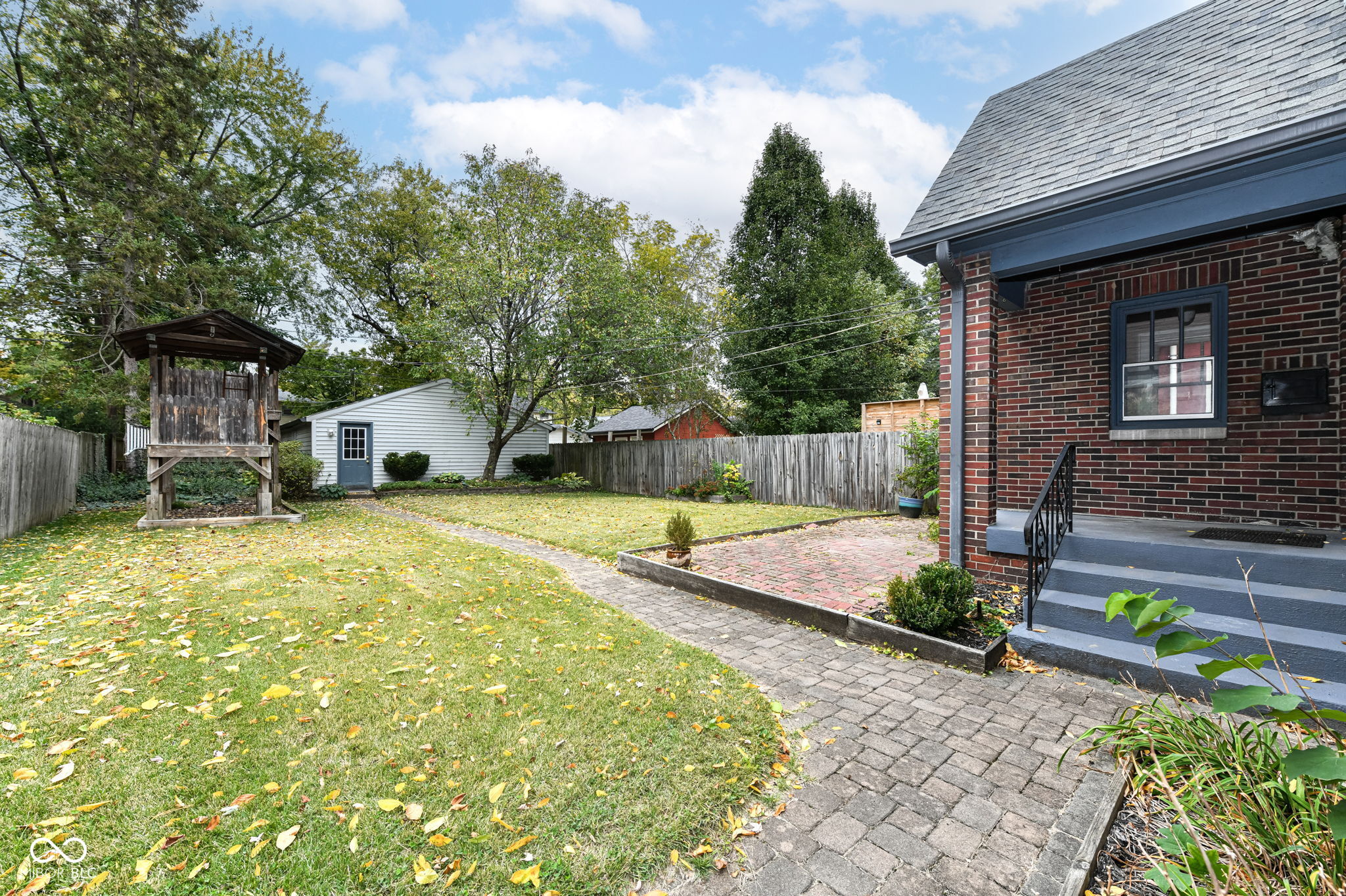 5626 Carrollton Avenue