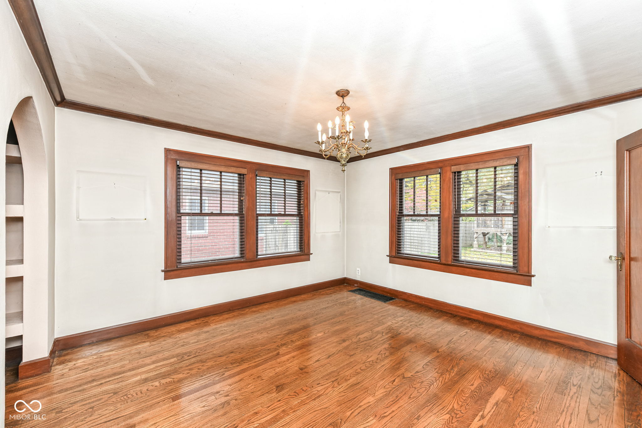 5626 Carrollton Avenue