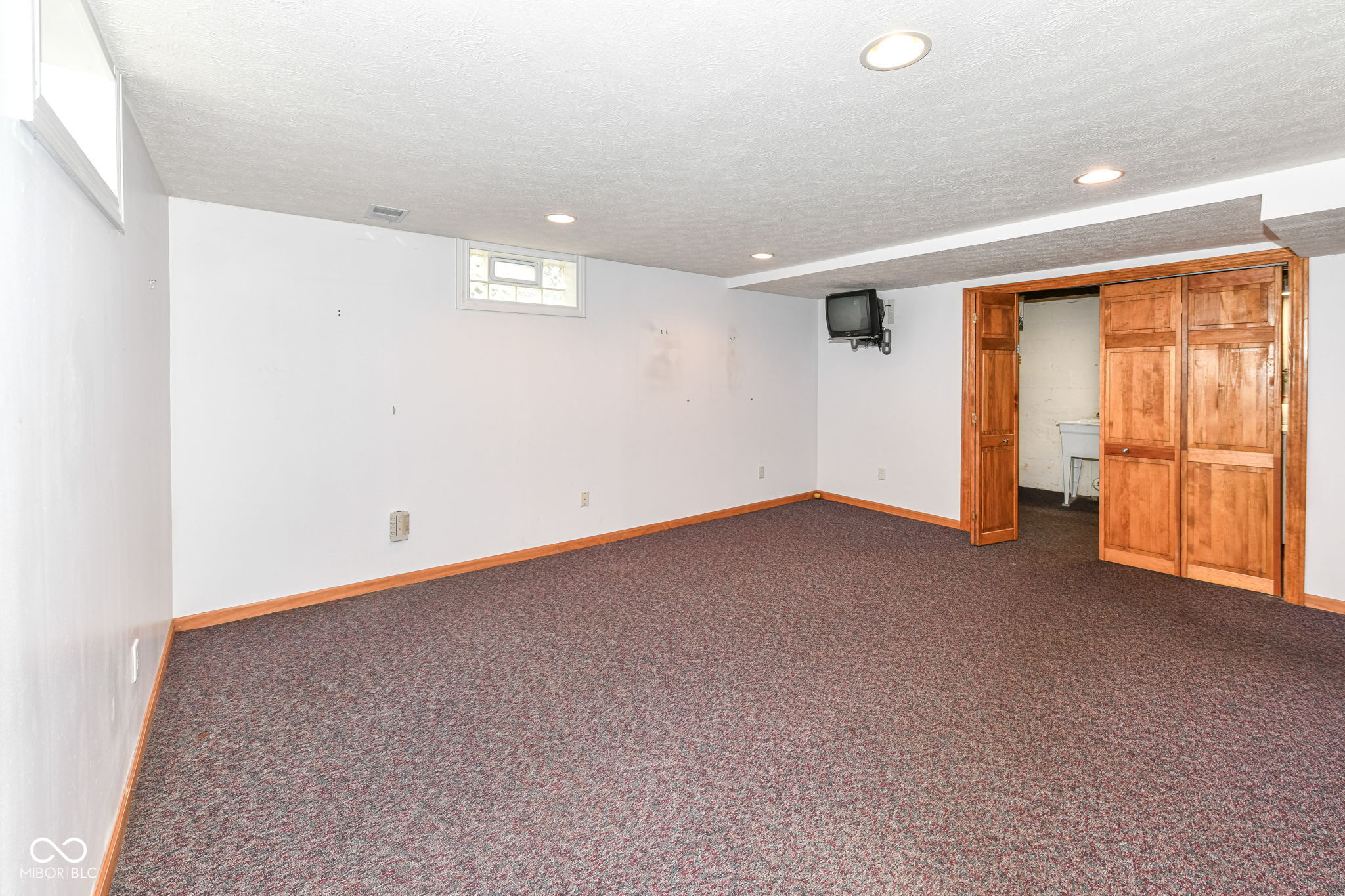 5626 Carrollton Avenue