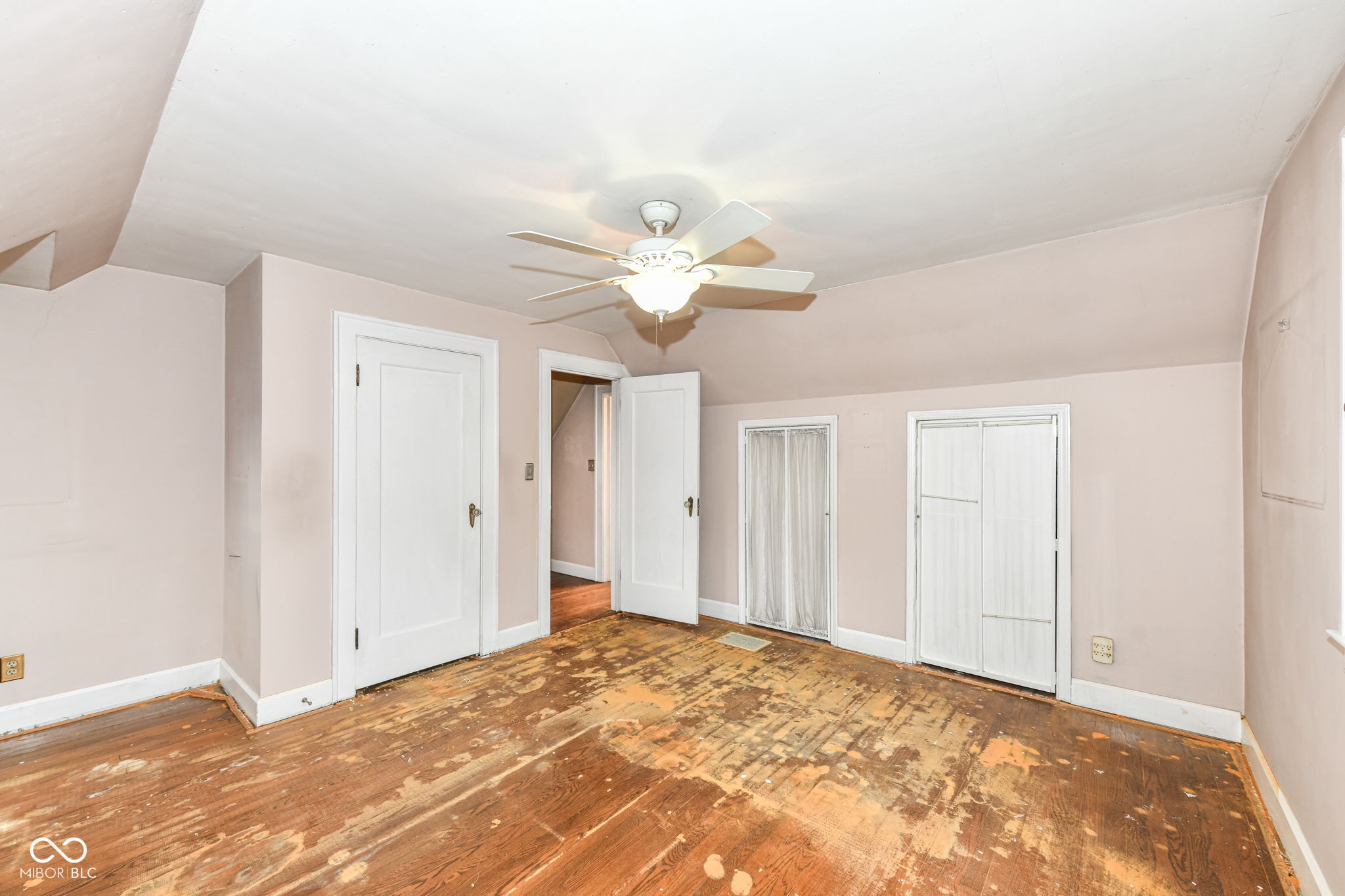 5626 Carrollton Avenue