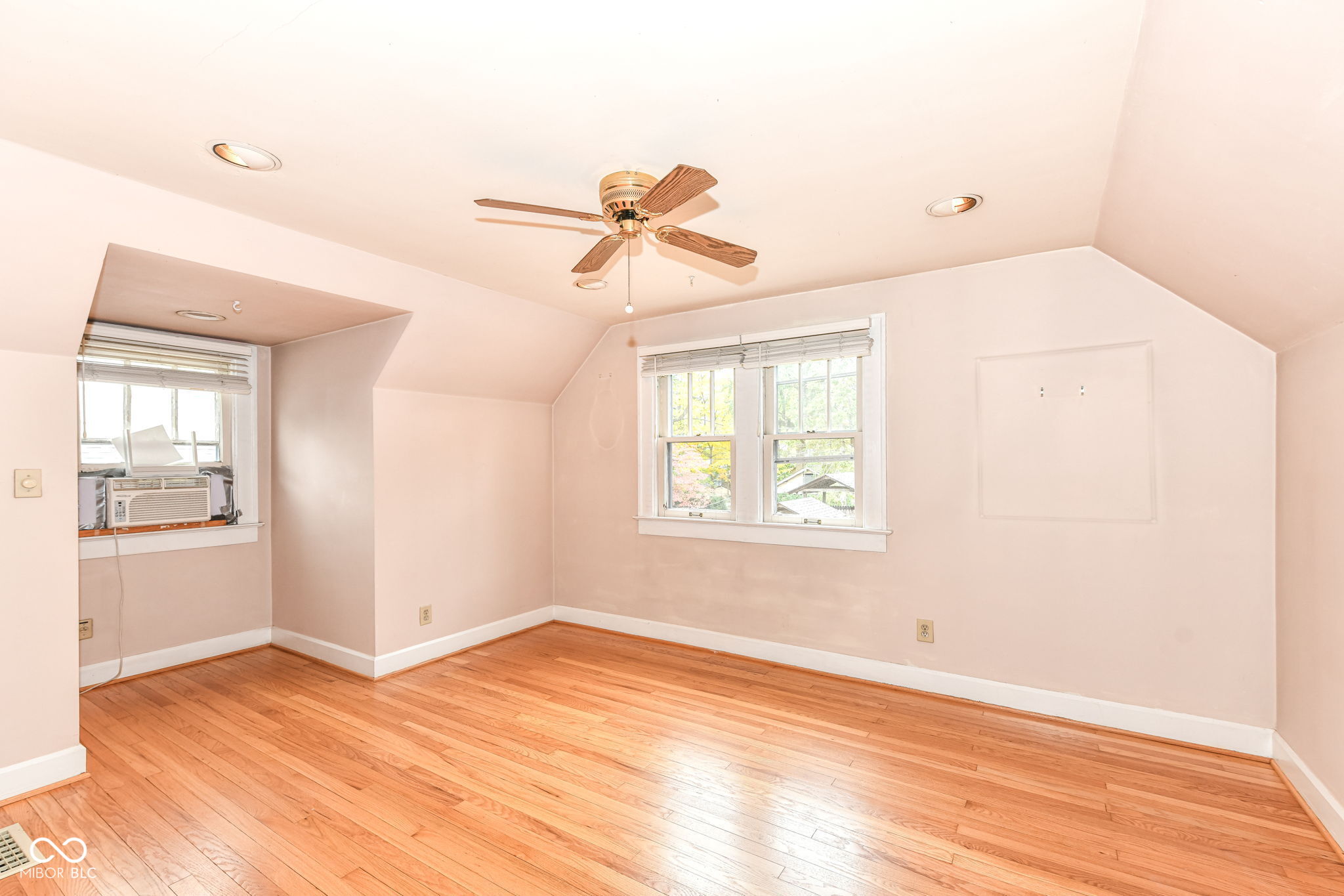 5626 Carrollton Avenue