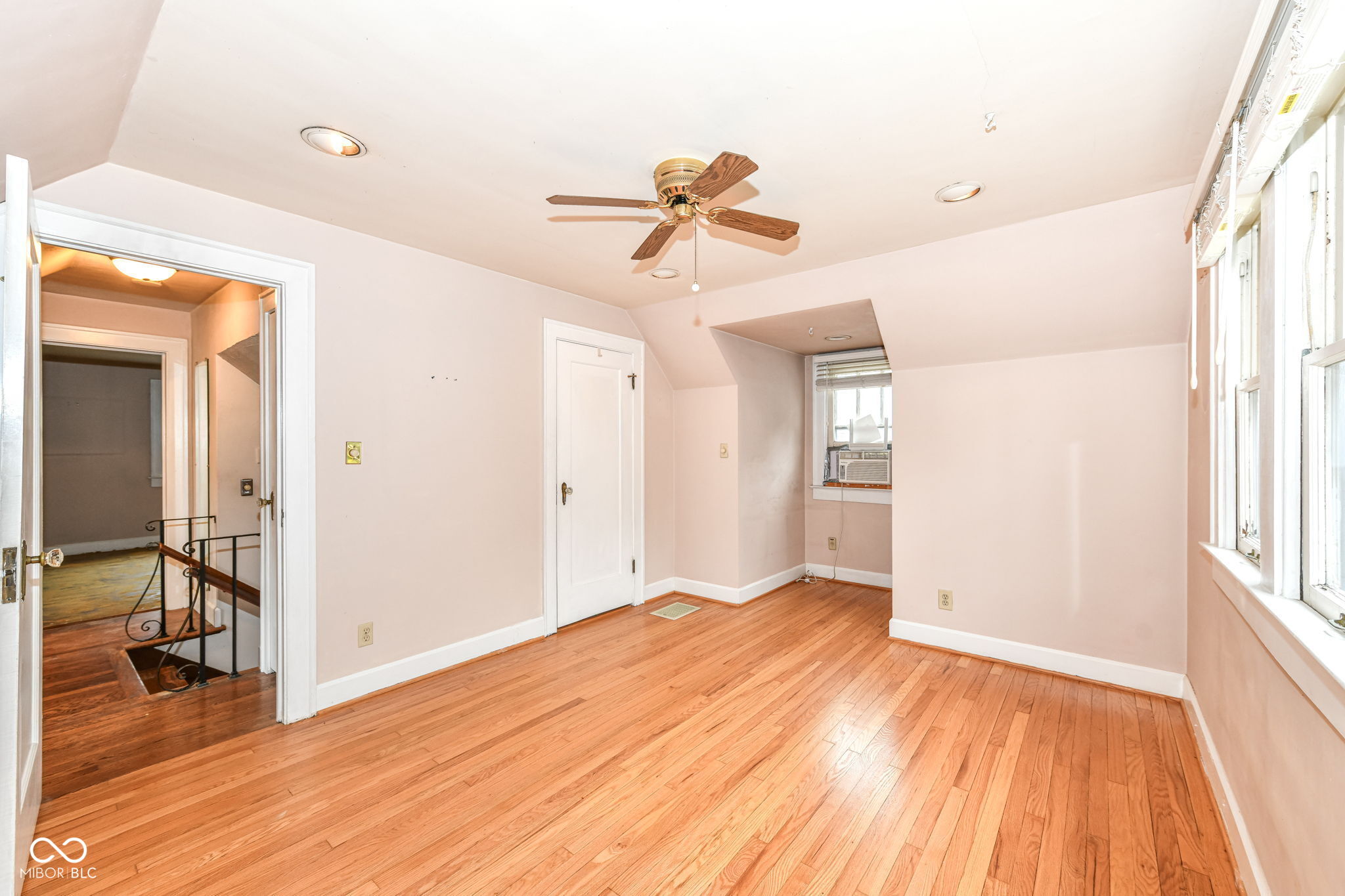 5626 Carrollton Avenue