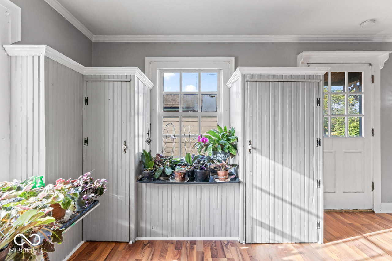 6908 Mendenhall Road