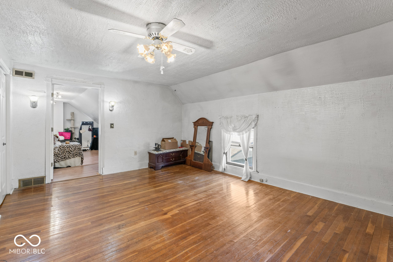 6908 Mendenhall Road