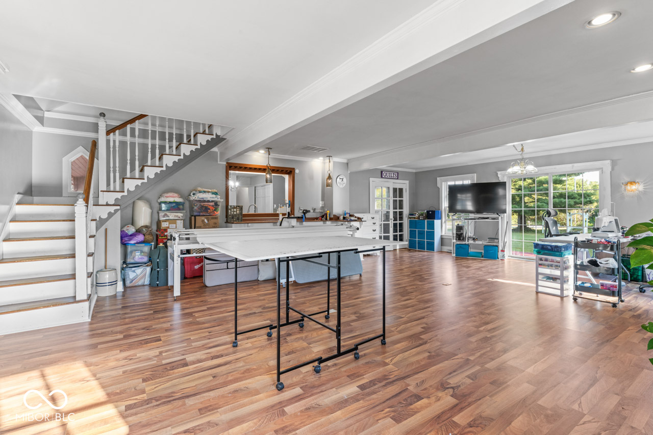 6908 Mendenhall Road