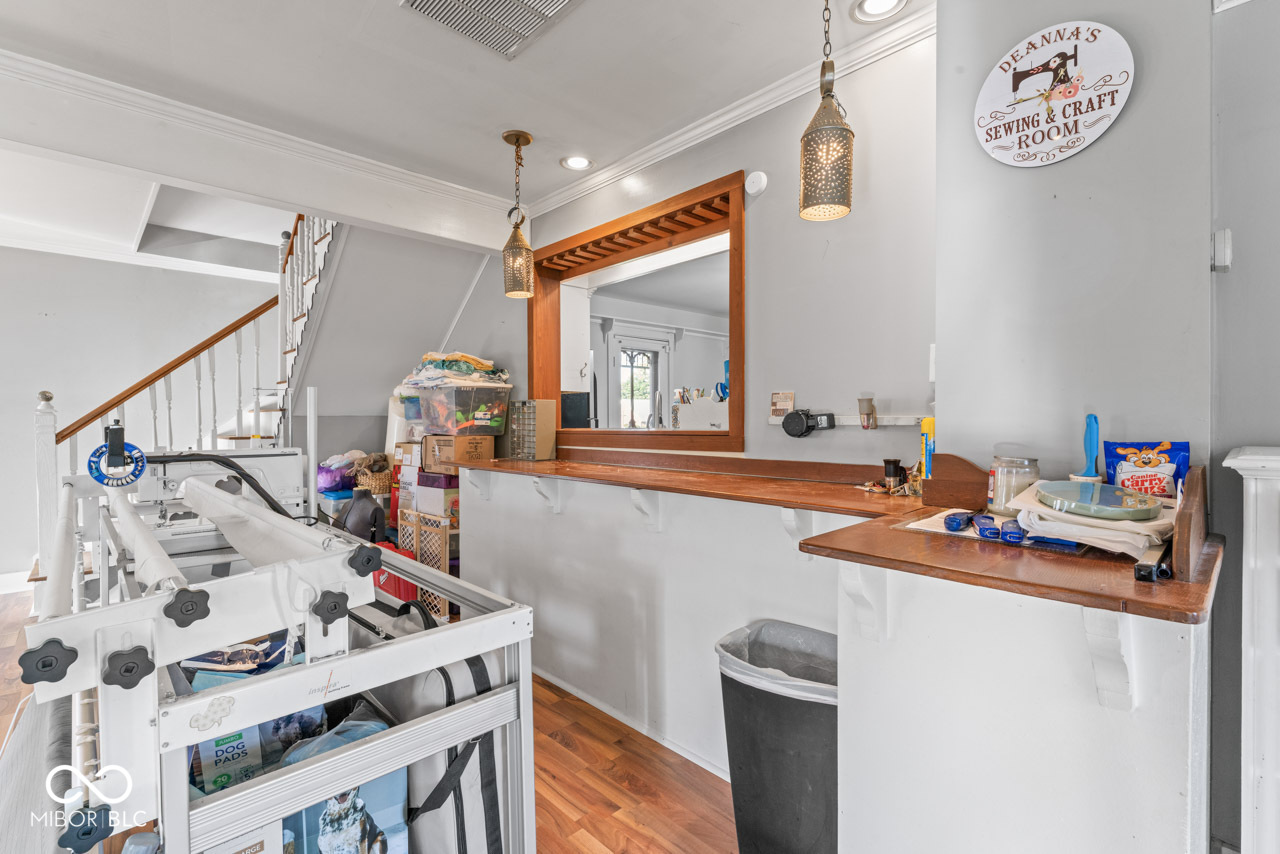 6908 Mendenhall Road