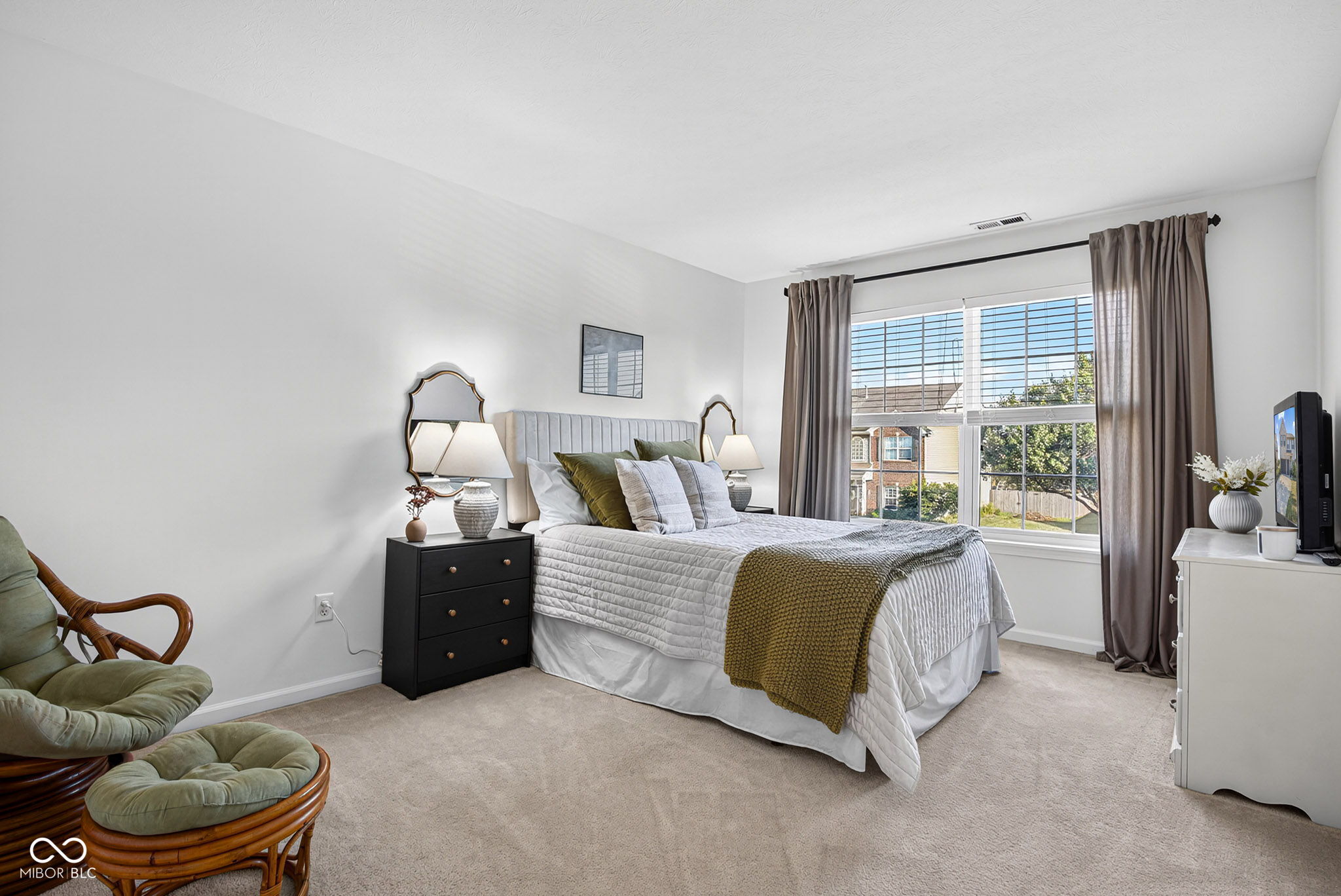 5894 W Falling Waters Drive