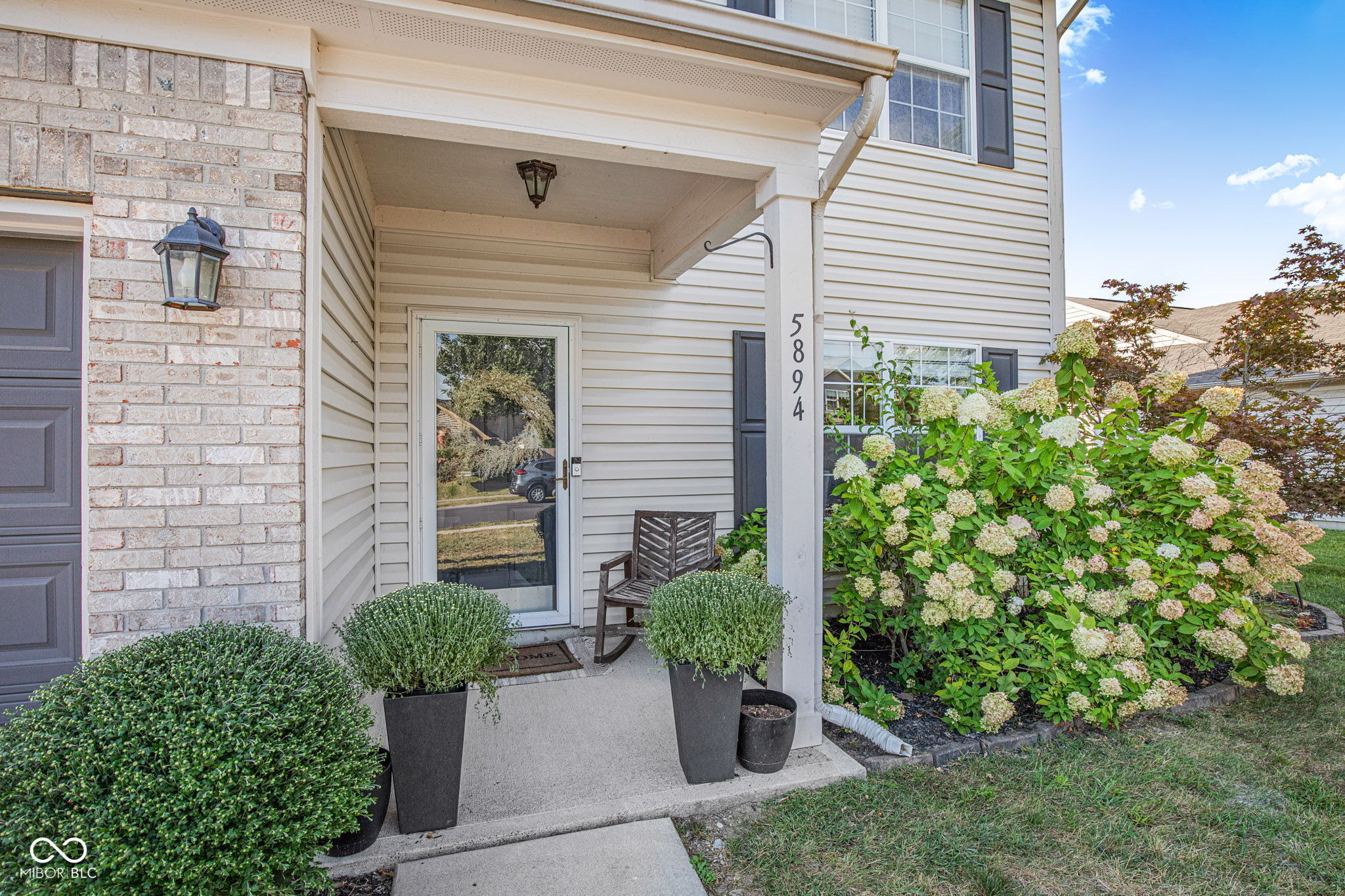 5894 W Falling Waters Drive