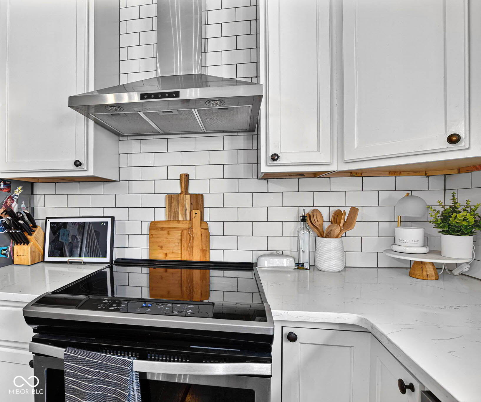 5894 W Falling Waters Drive