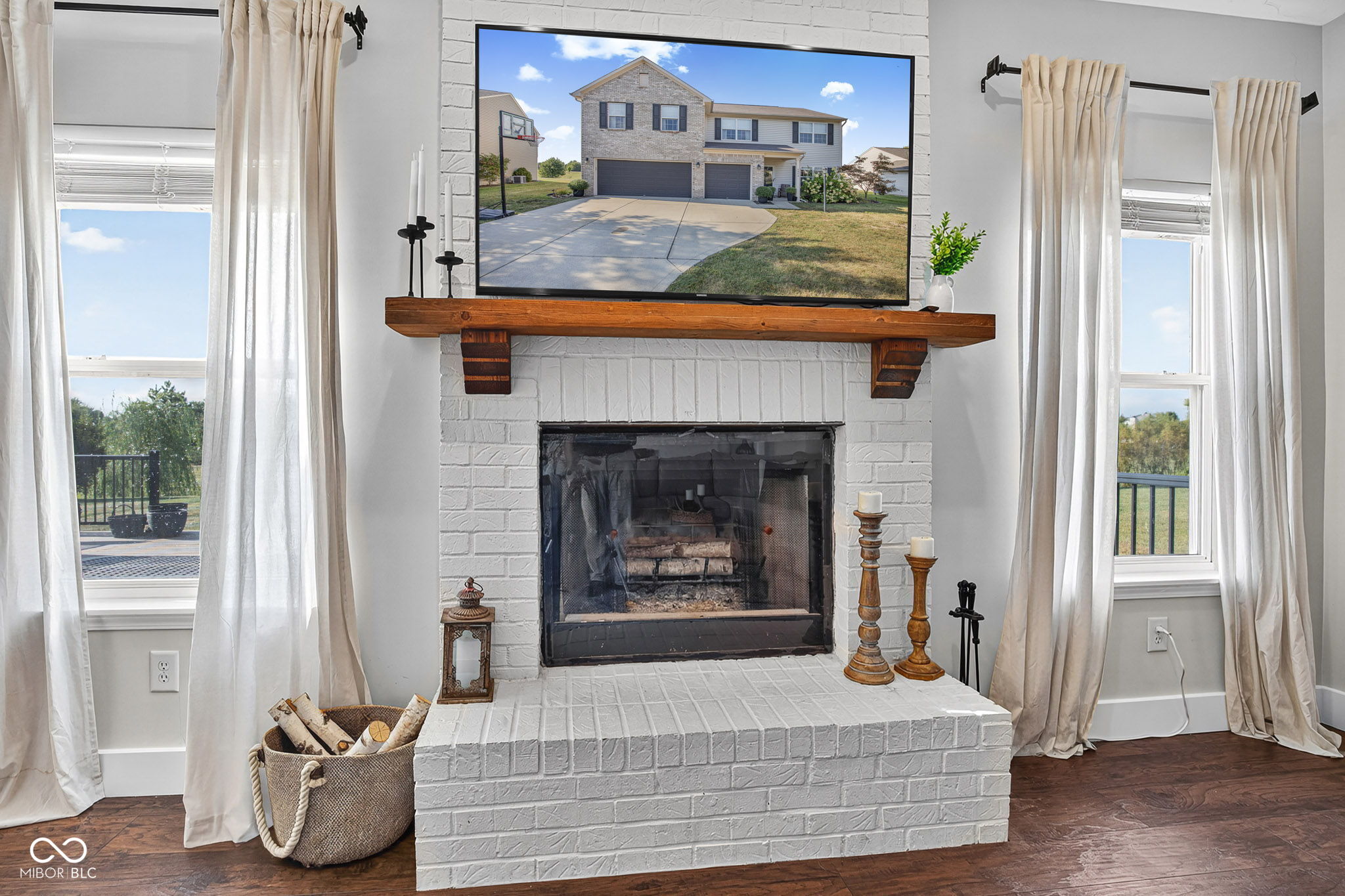 5894 W Falling Waters Drive