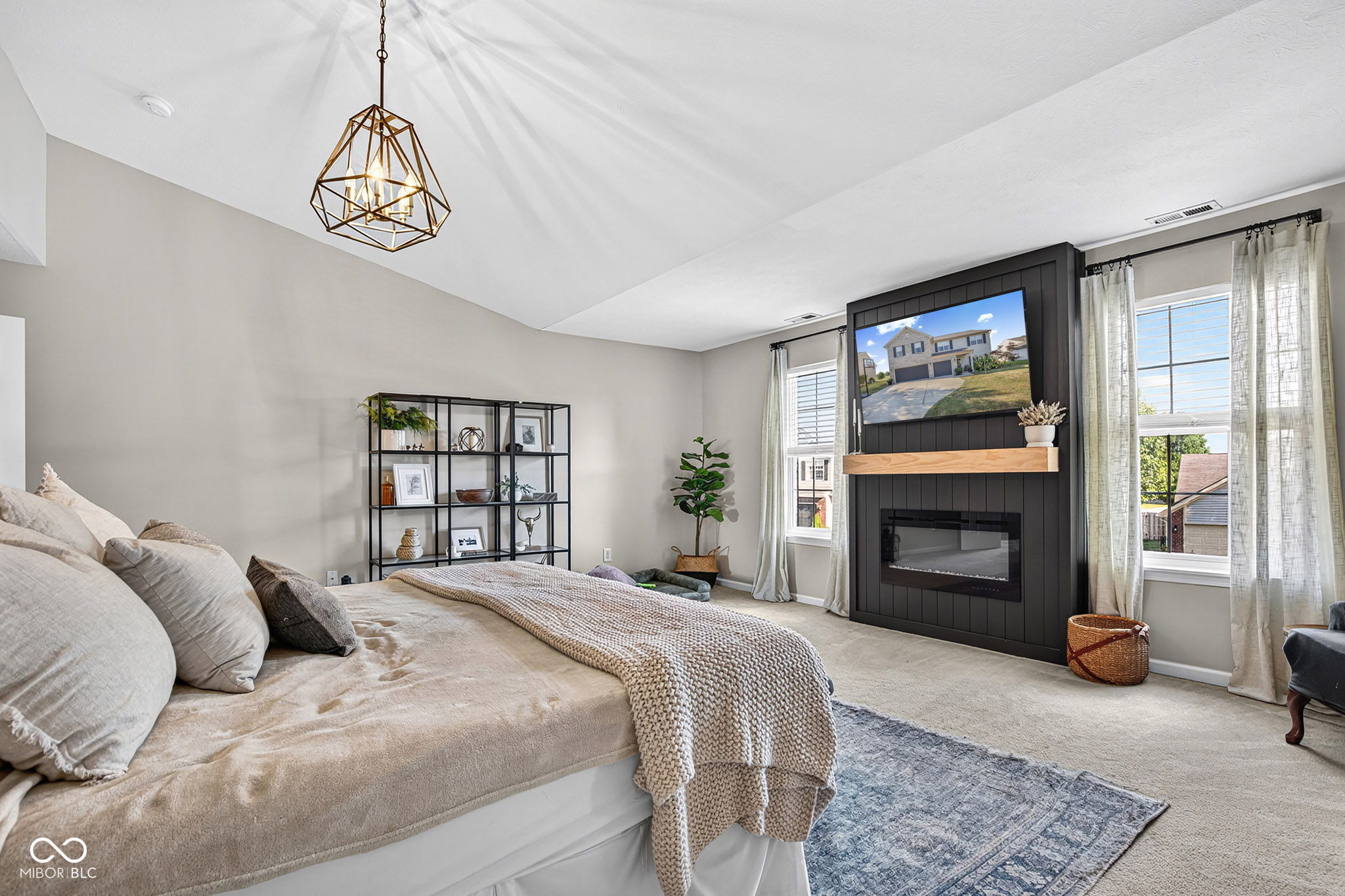 5894 W Falling Waters Drive