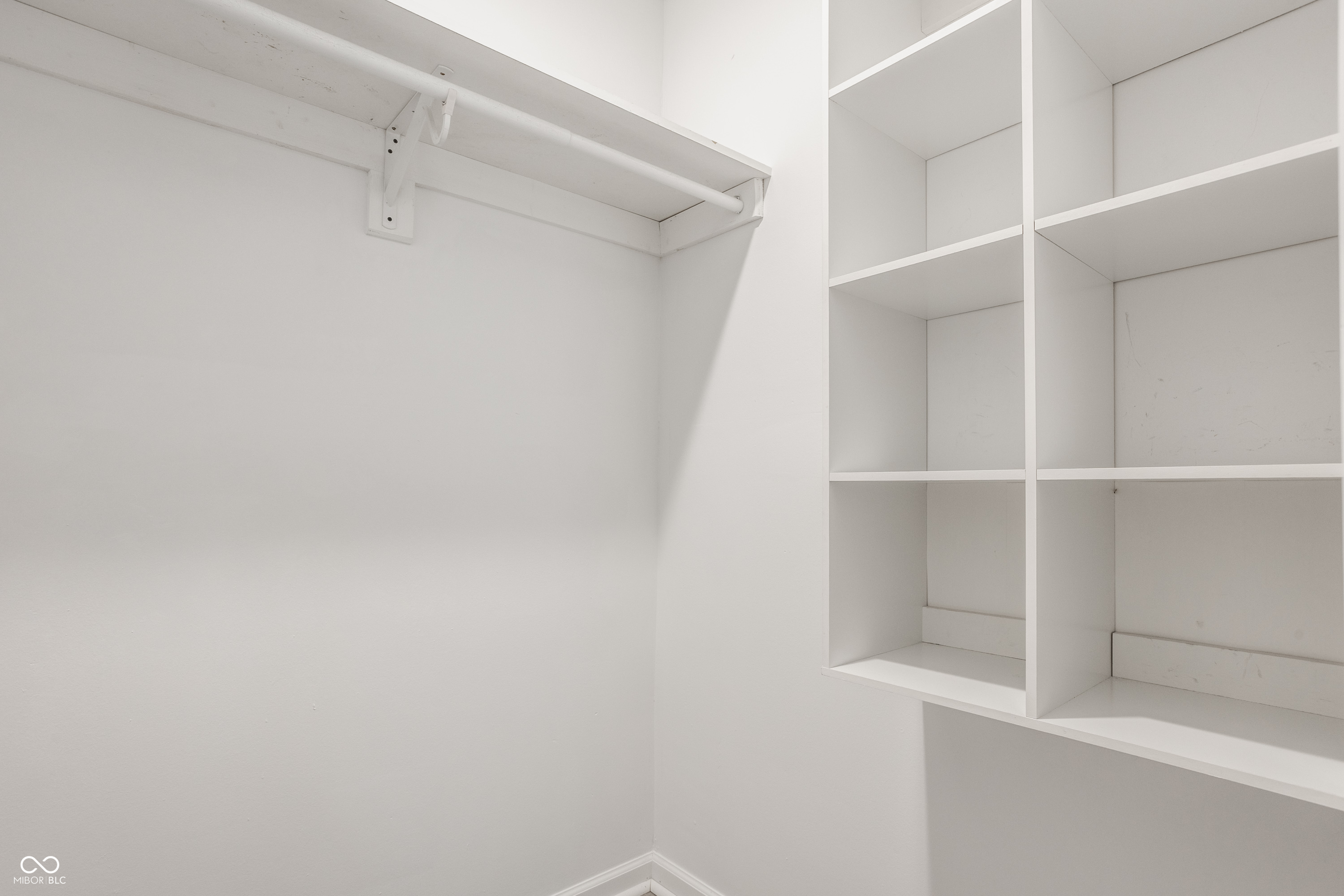 5660 N Keystone Avenue