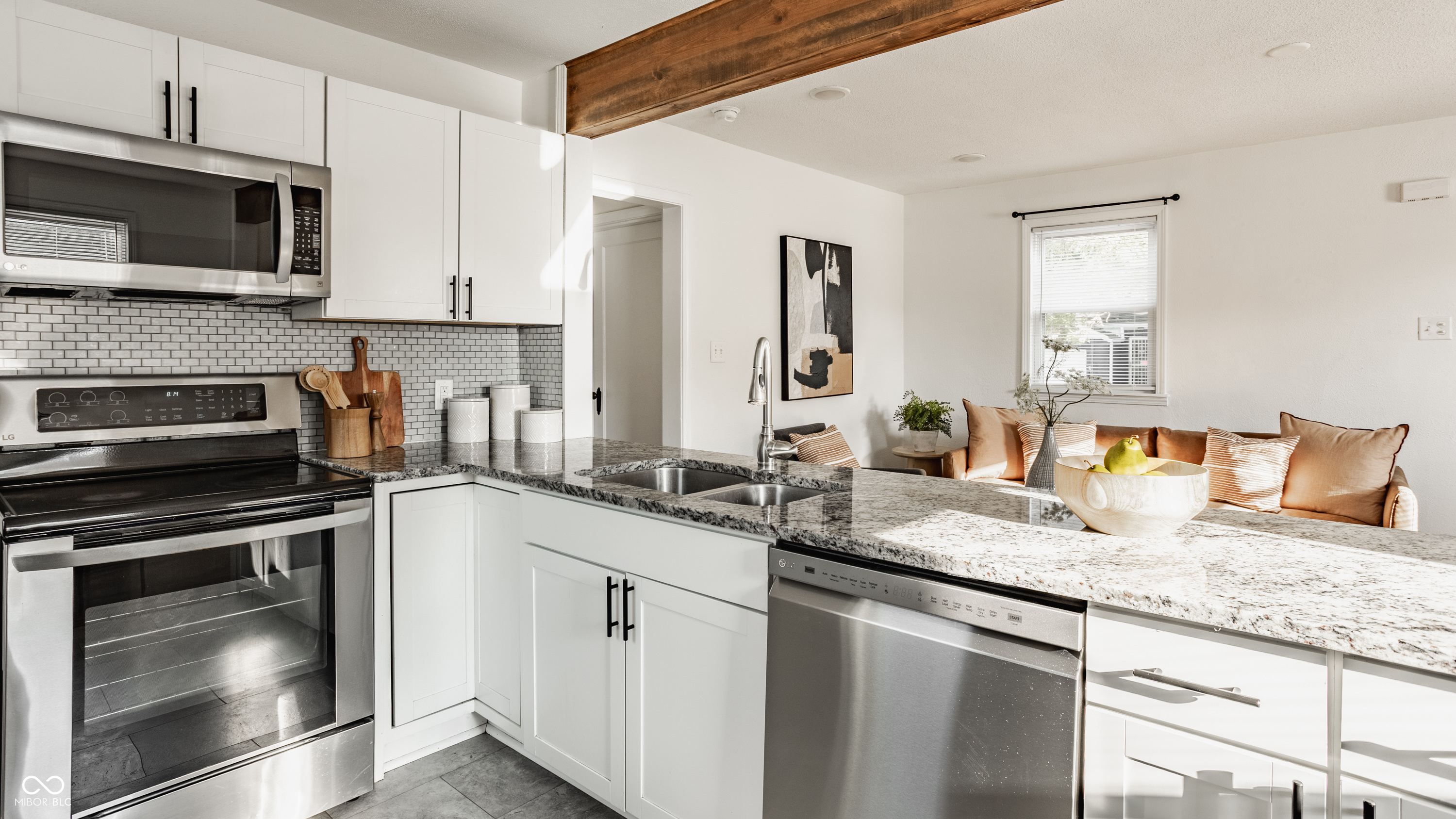 5660 N Keystone Avenue