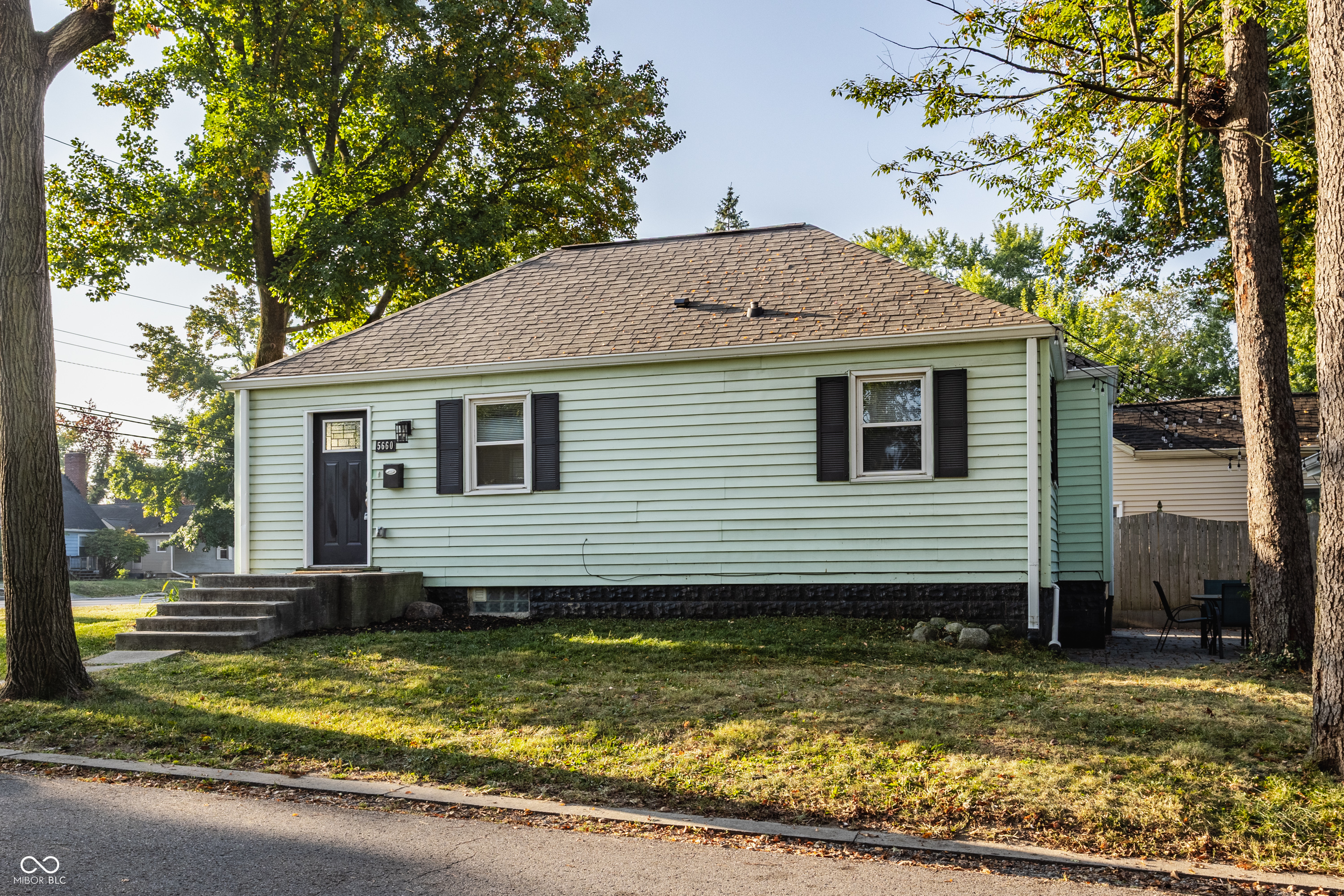 5660 N Keystone Avenue