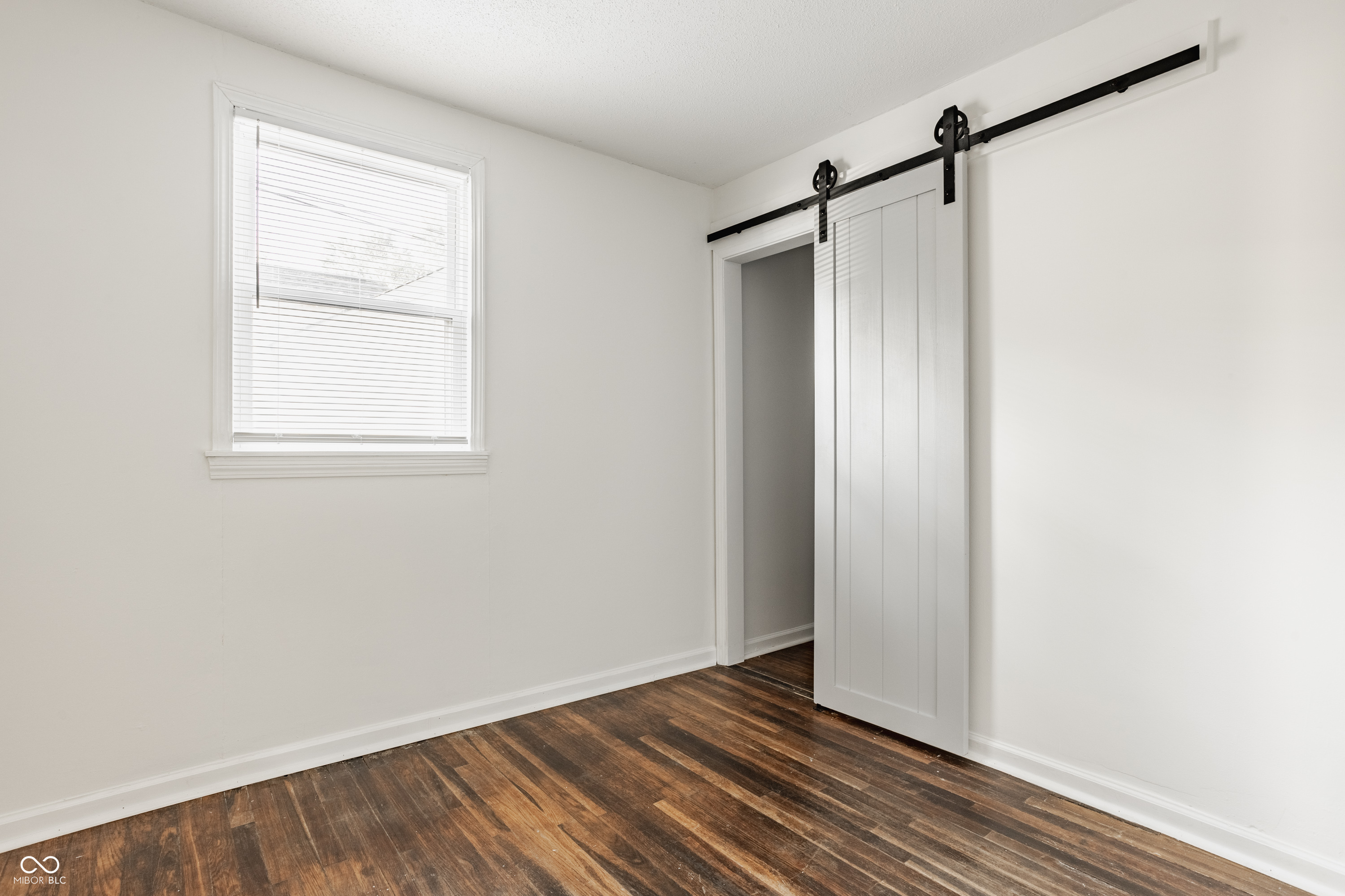 5660 N Keystone Avenue