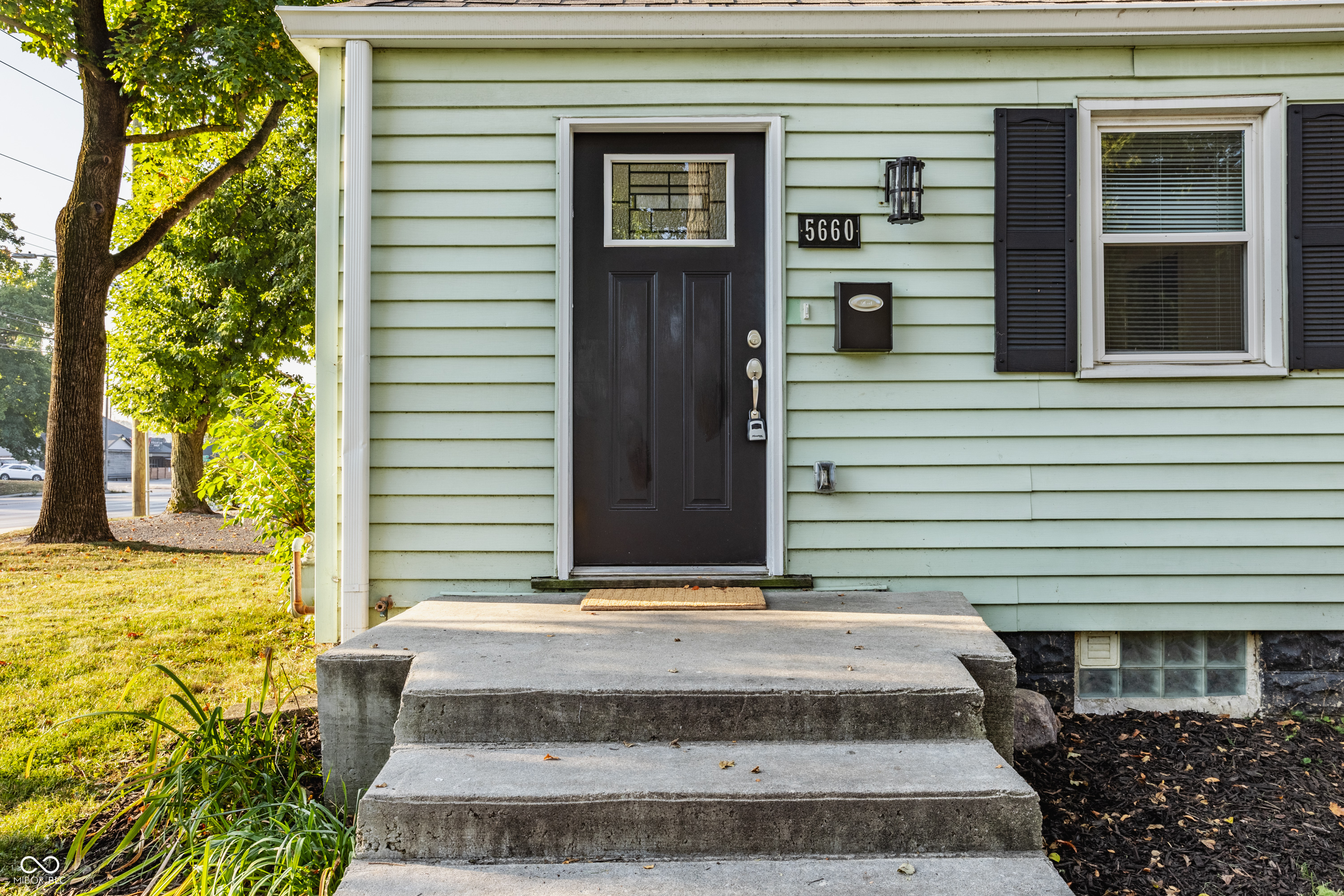 5660 N Keystone Avenue