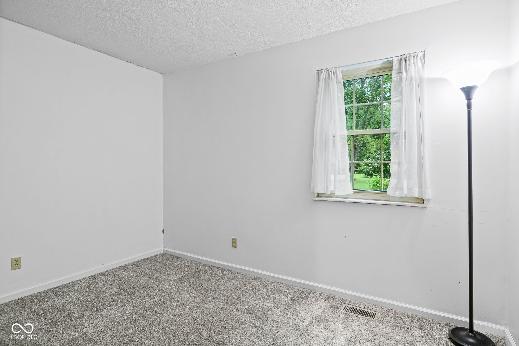 10145 Indian Lake Boulevard N