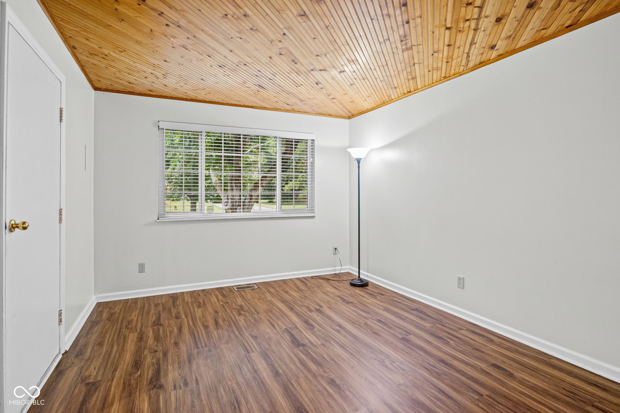 10145 Indian Lake Boulevard N