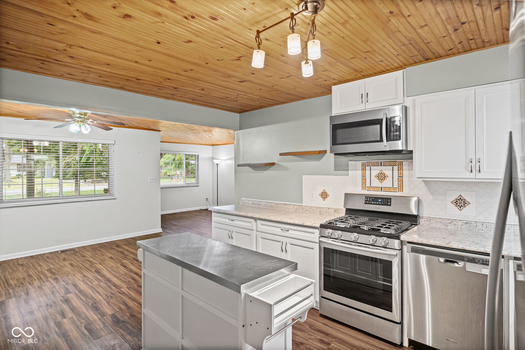 10145 Indian Lake Boulevard N