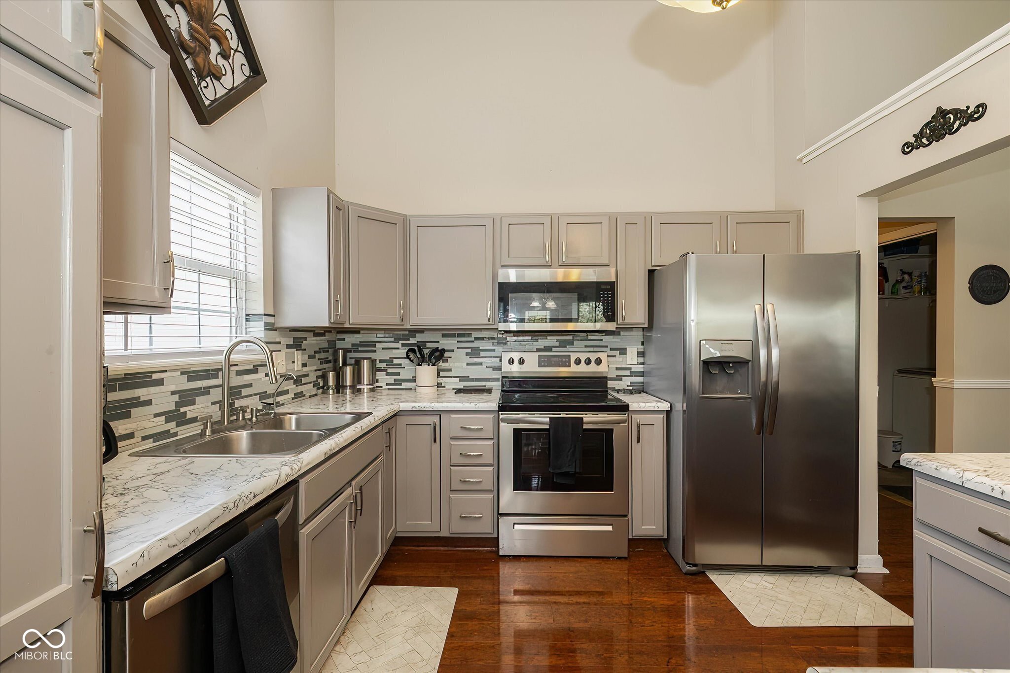 10162 Long Meadow Drive