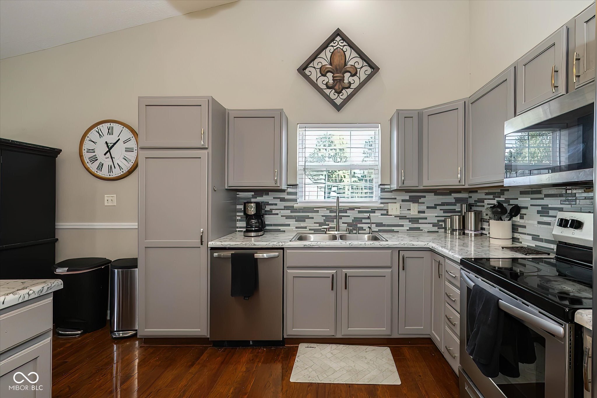 10162 Long Meadow Drive