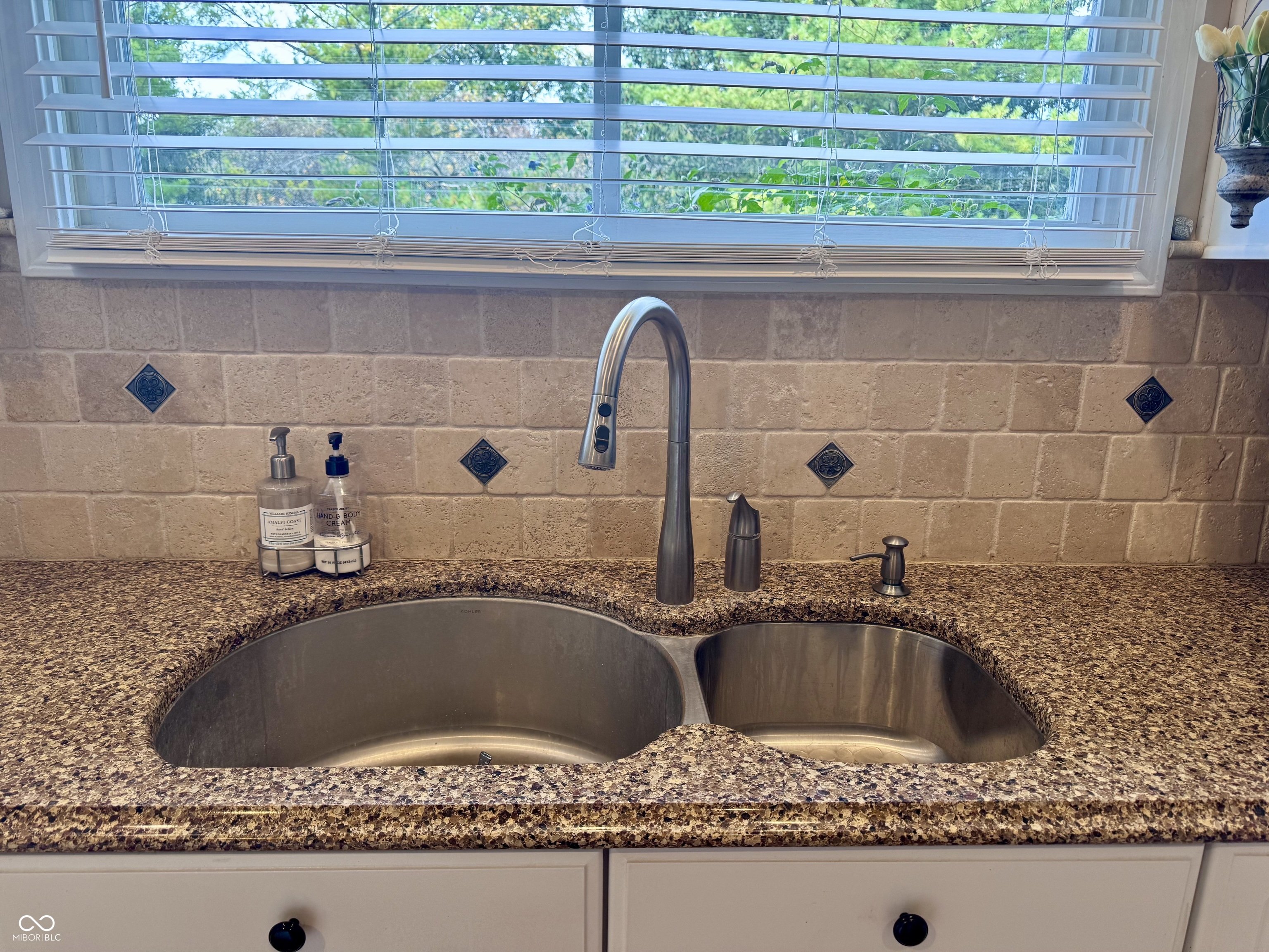 11446 Sutton Place Drive W