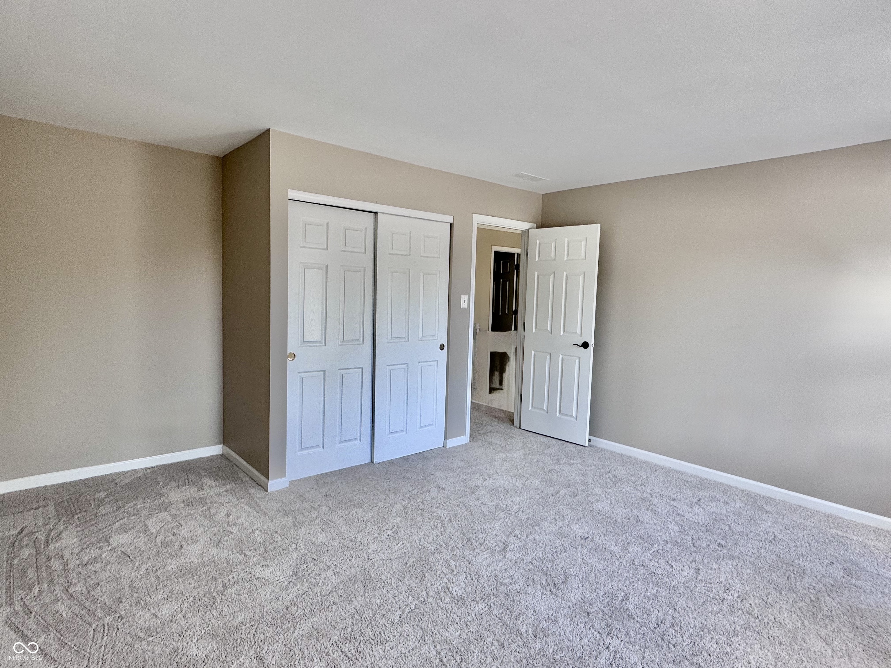 11446 Sutton Place Drive W