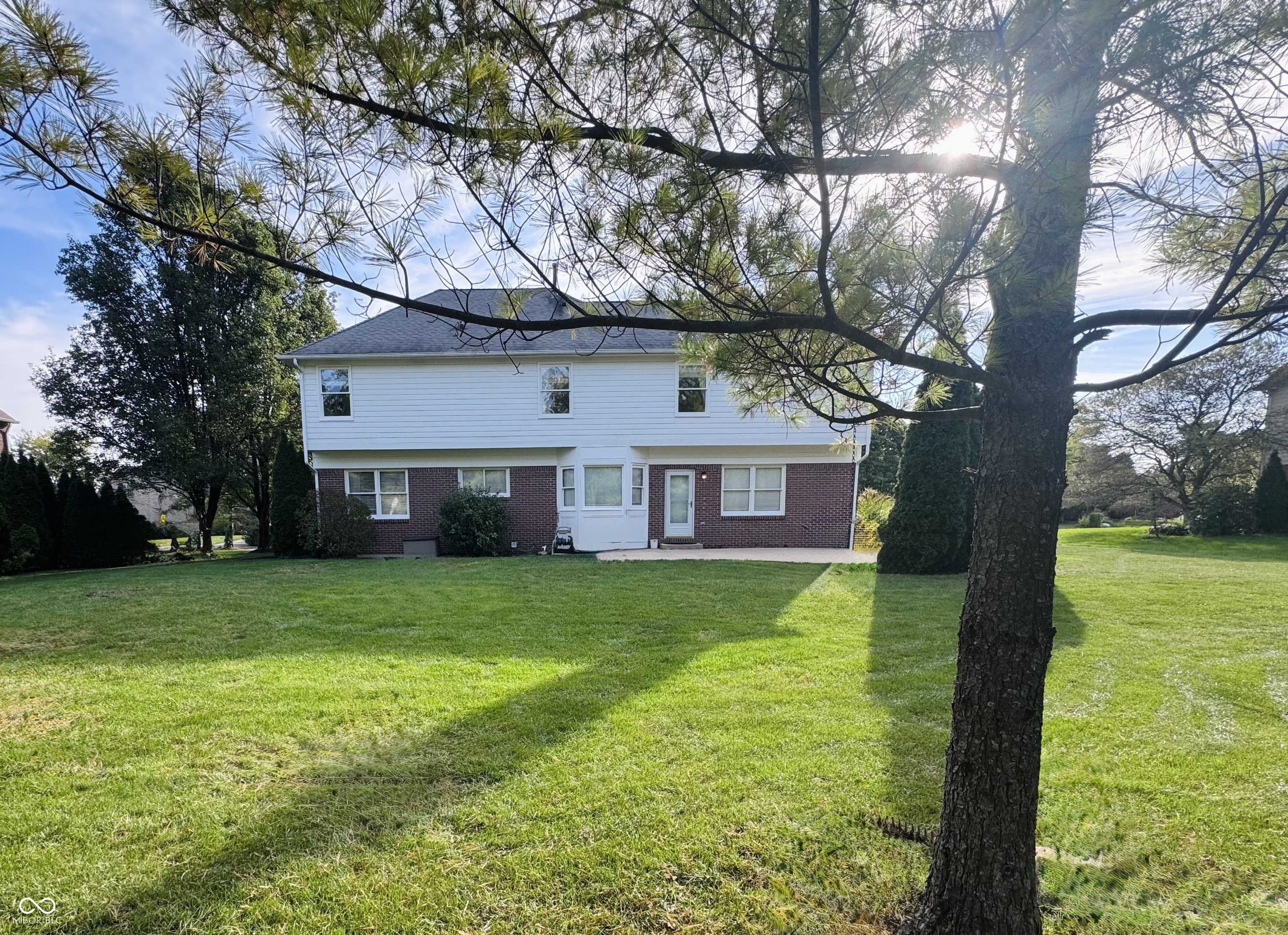 11446 Sutton Place Drive W