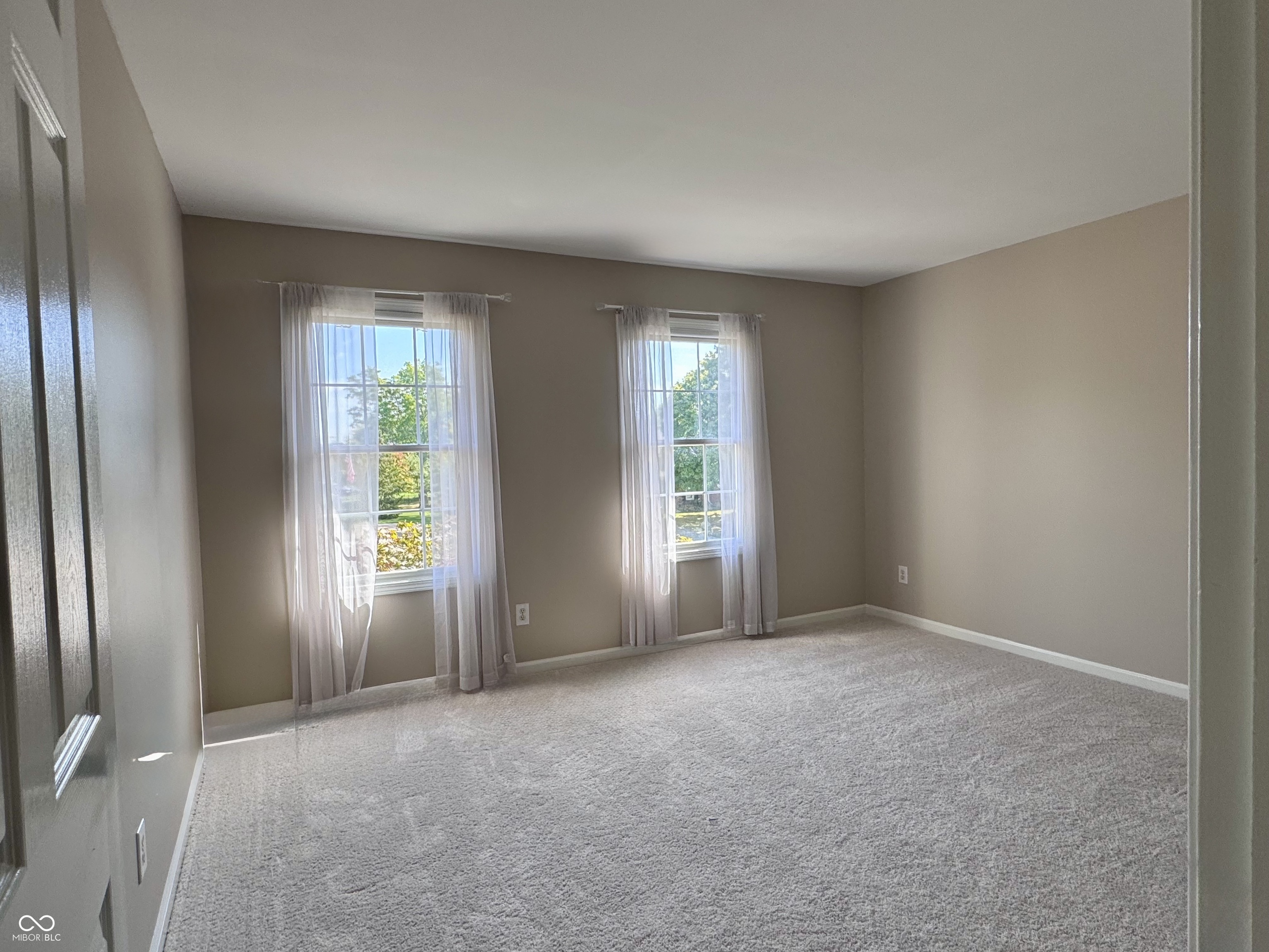 11446 Sutton Place Drive W