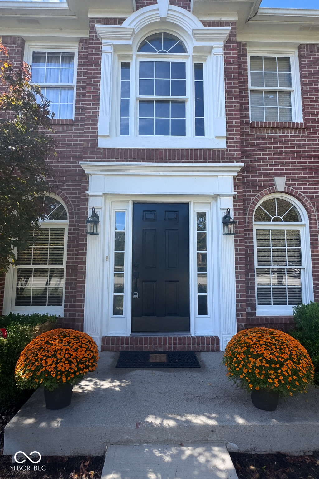 11446 Sutton Place Drive W