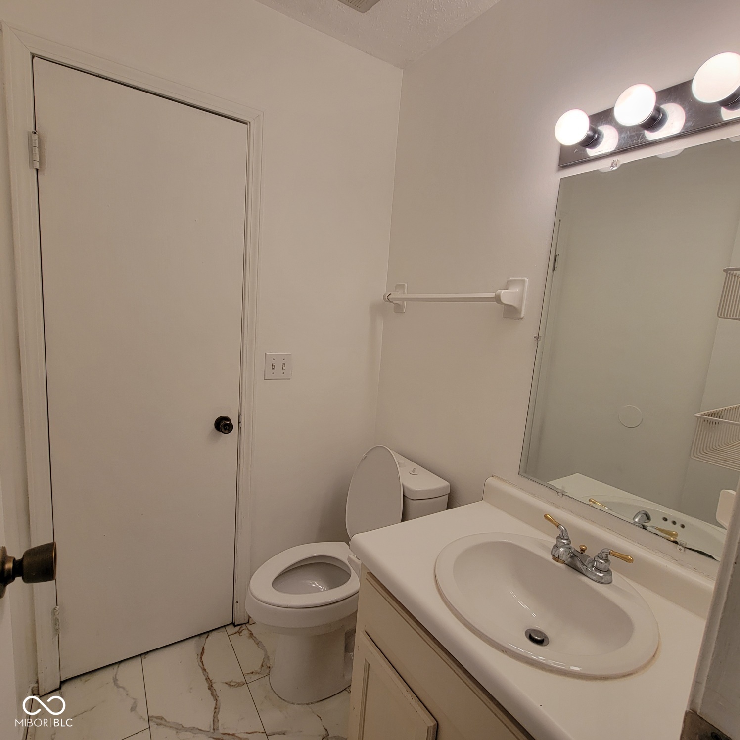 4502 Aristocrat Lane