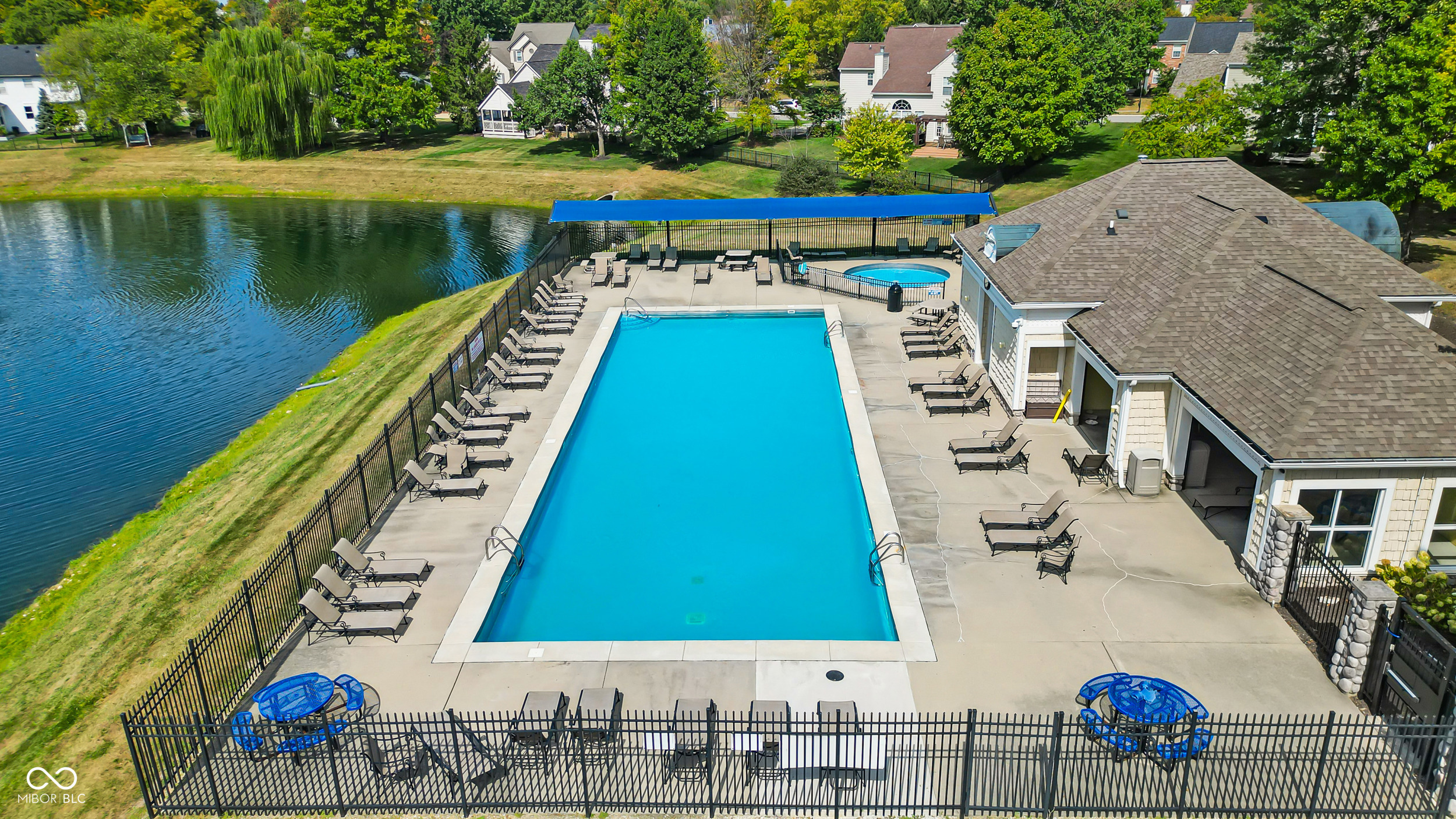 130 W Columbine Lane