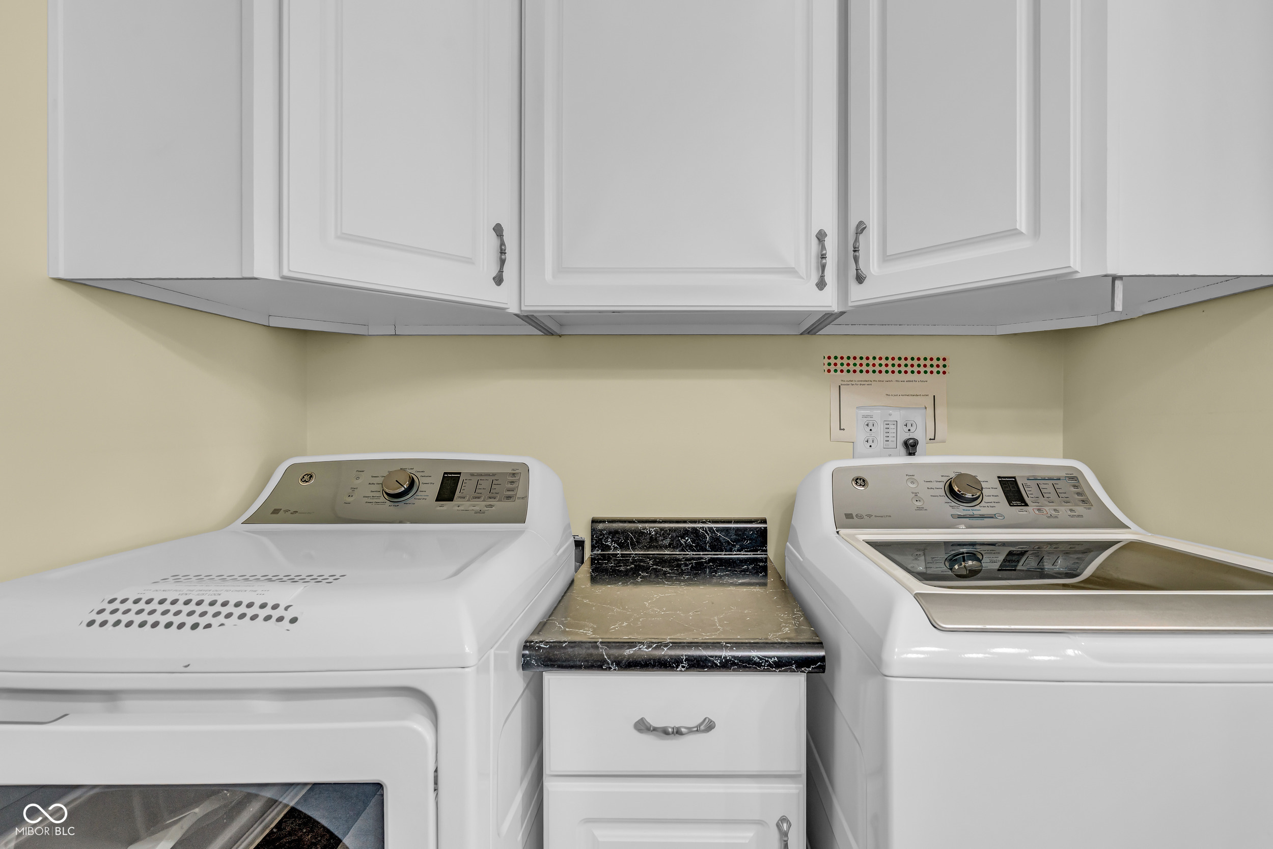 130 W Columbine Lane