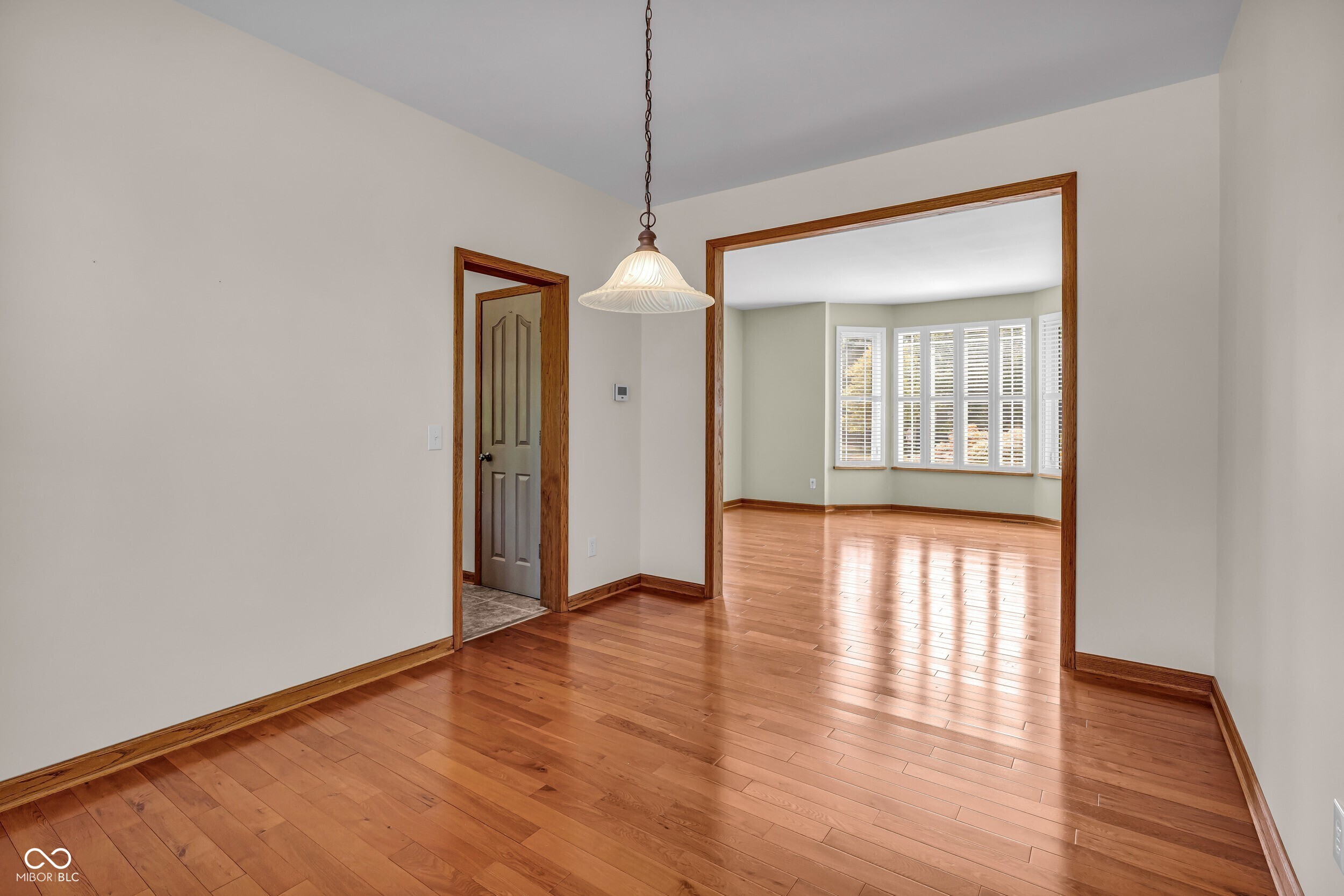 130 W Columbine Lane