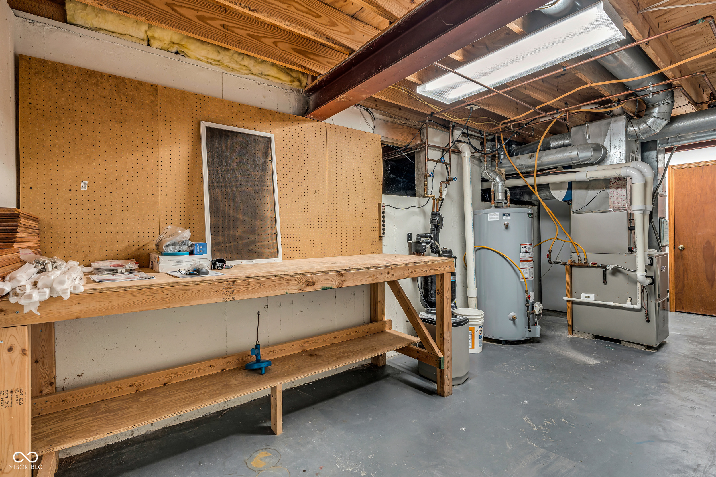 130 W Columbine Lane