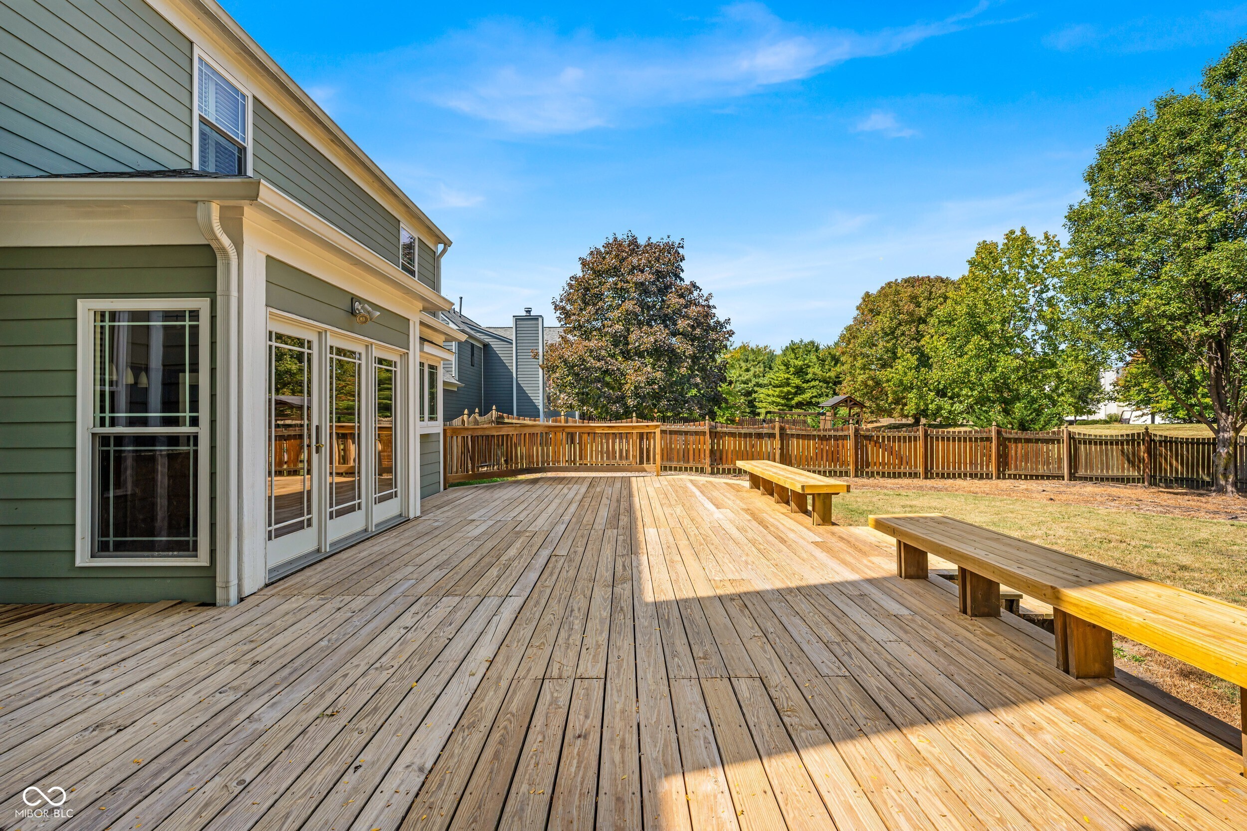 130 W Columbine Lane